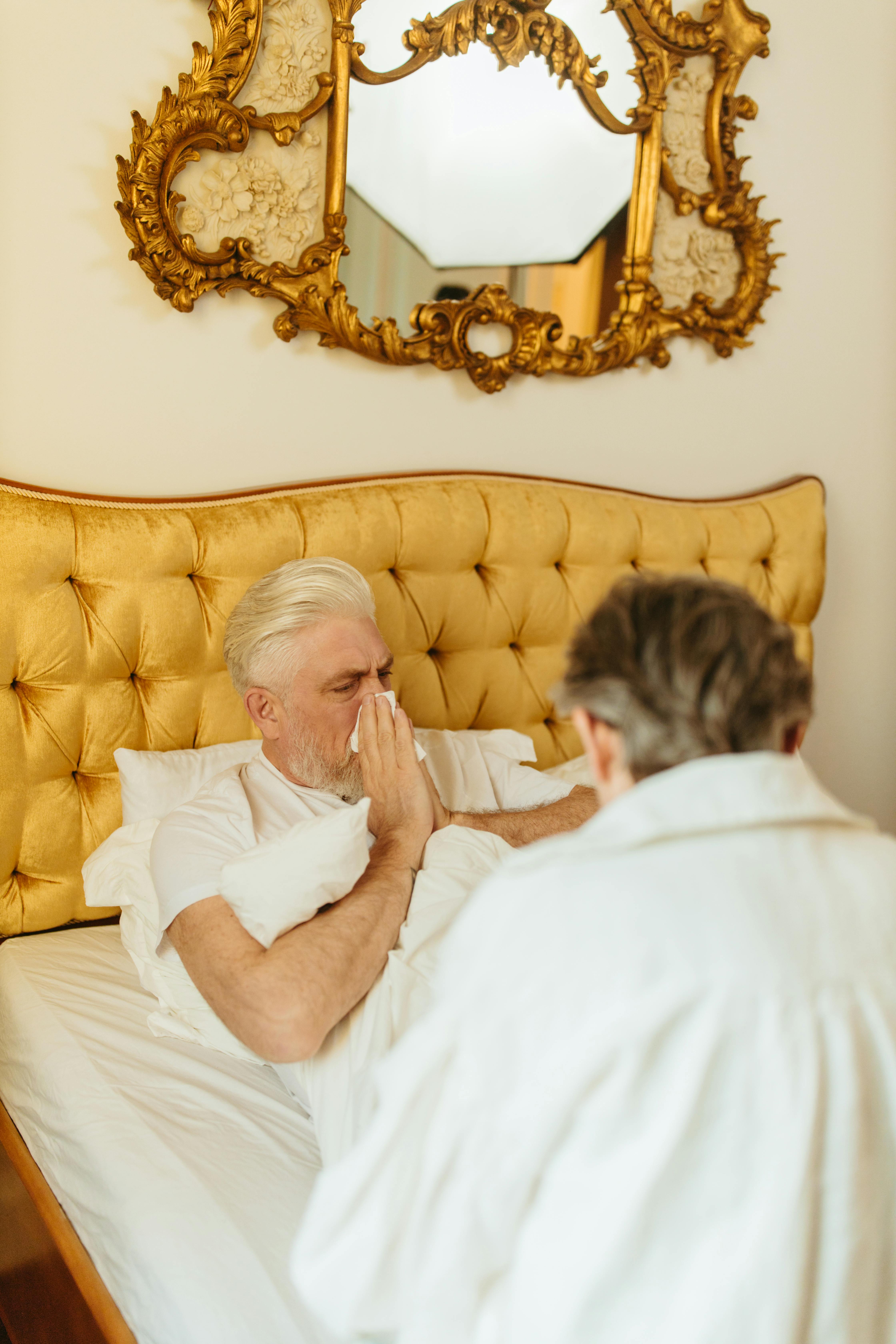 A sick man in bed | Source: Pexels