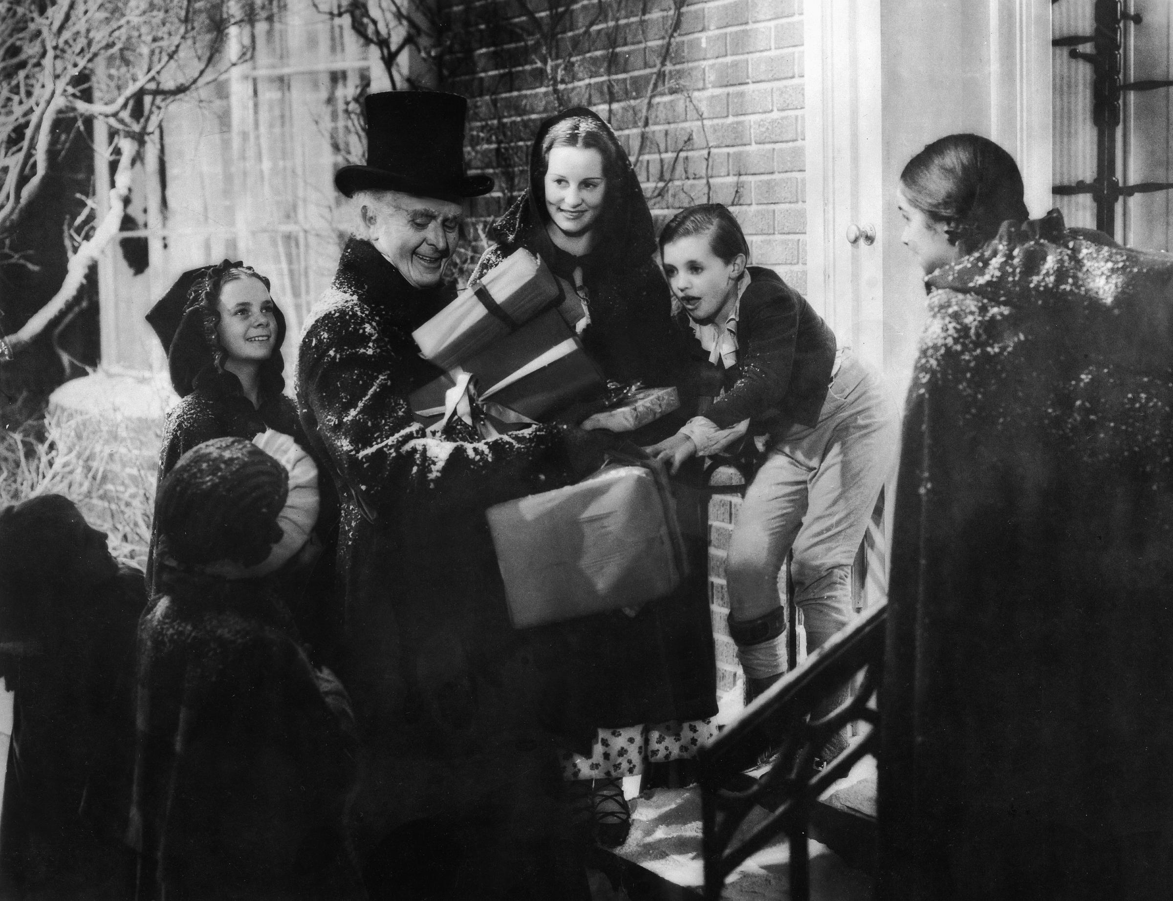A scene from "A Christmas Carol," directed by Edwin L. Marin, circa 1938. | Source: Getty Images