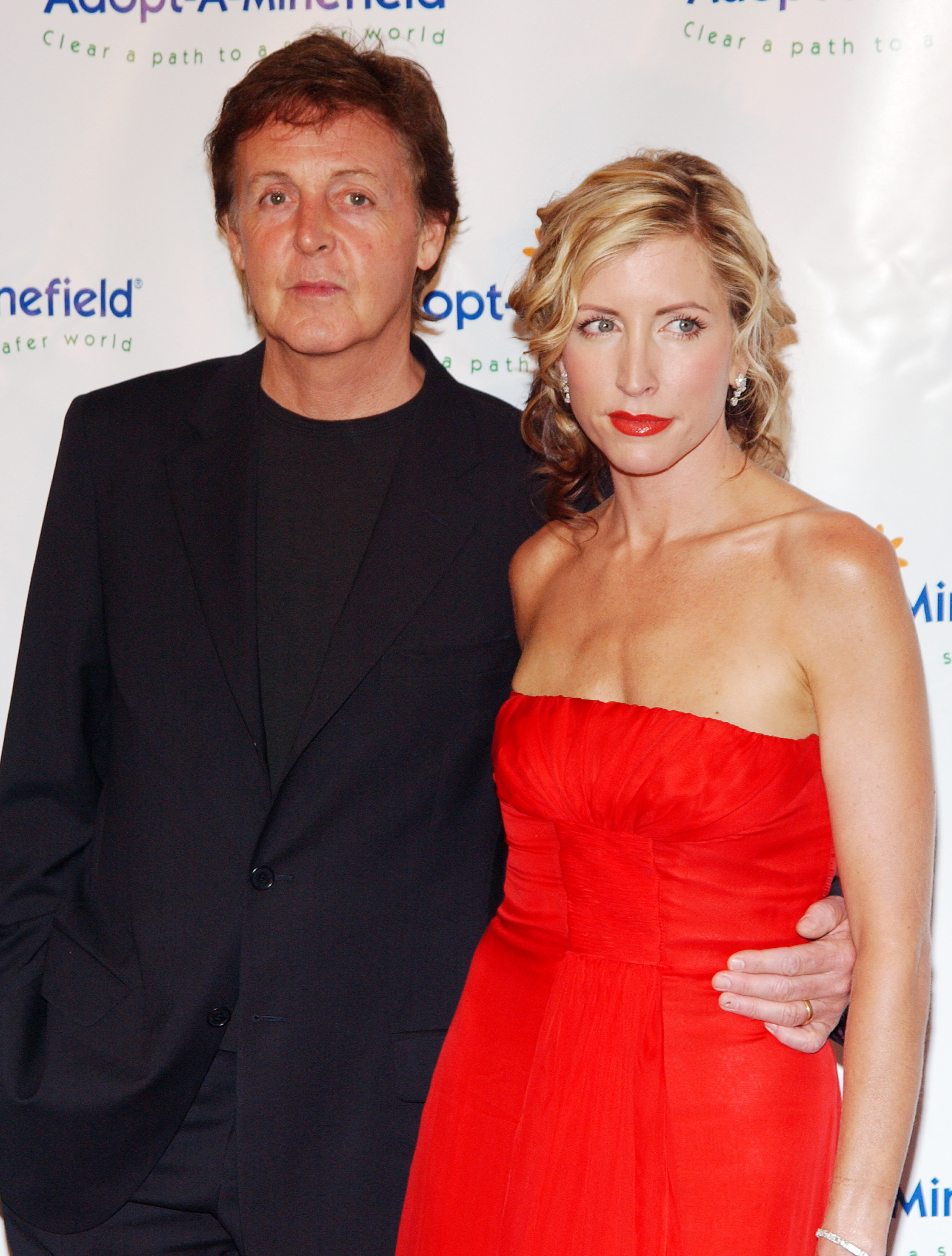 Paul McCartney and Heather Mills at the 4th Annual Adopt-A-Minefield benefit gala on October 15, 2004 | Source: Getty Images