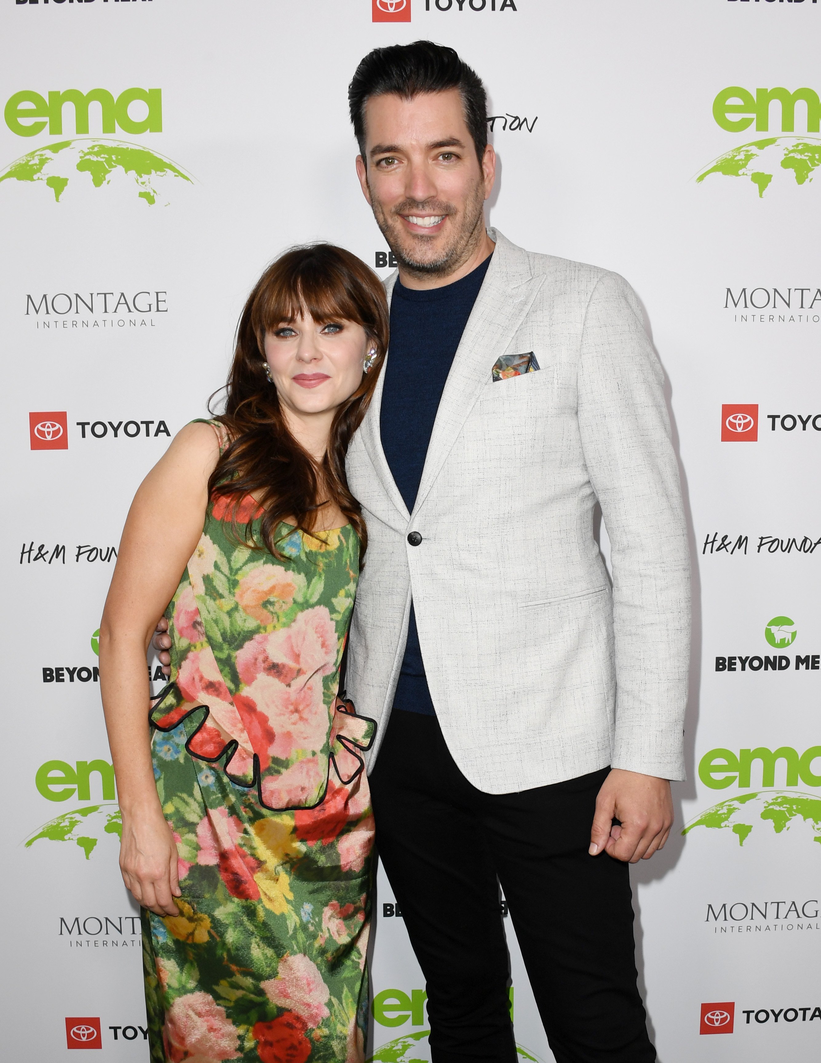 Zooey Deschanel and Jonathan Scott at the Environmental Media Association (EMA) Awards Gala at GEARBOX LA on October 16, 2021 in Los Angeles, California. | Source: Getty Images