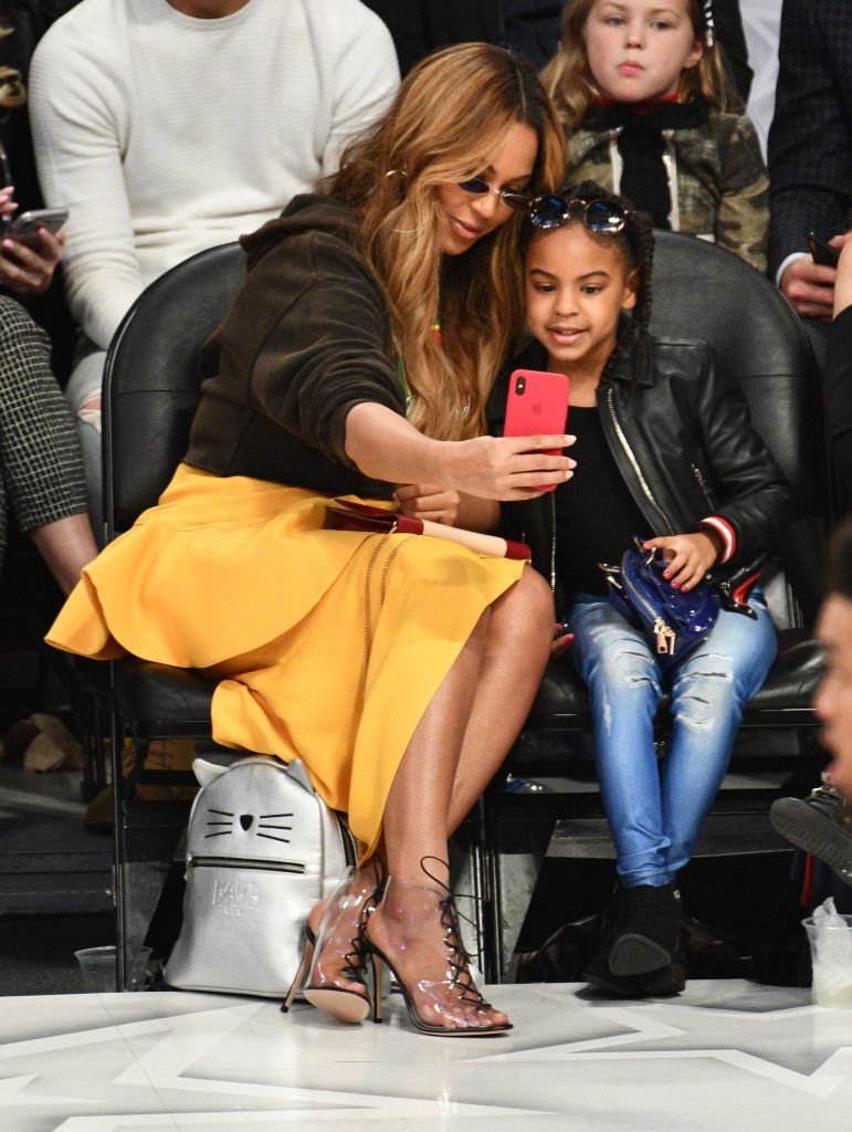 Beyonce and Blue Ivy Carter at The 67th NBA All-Star Game: Team LeBron Vs. Team Stephen at Staples Center on February 18, 2018 | Photo: Getty Images