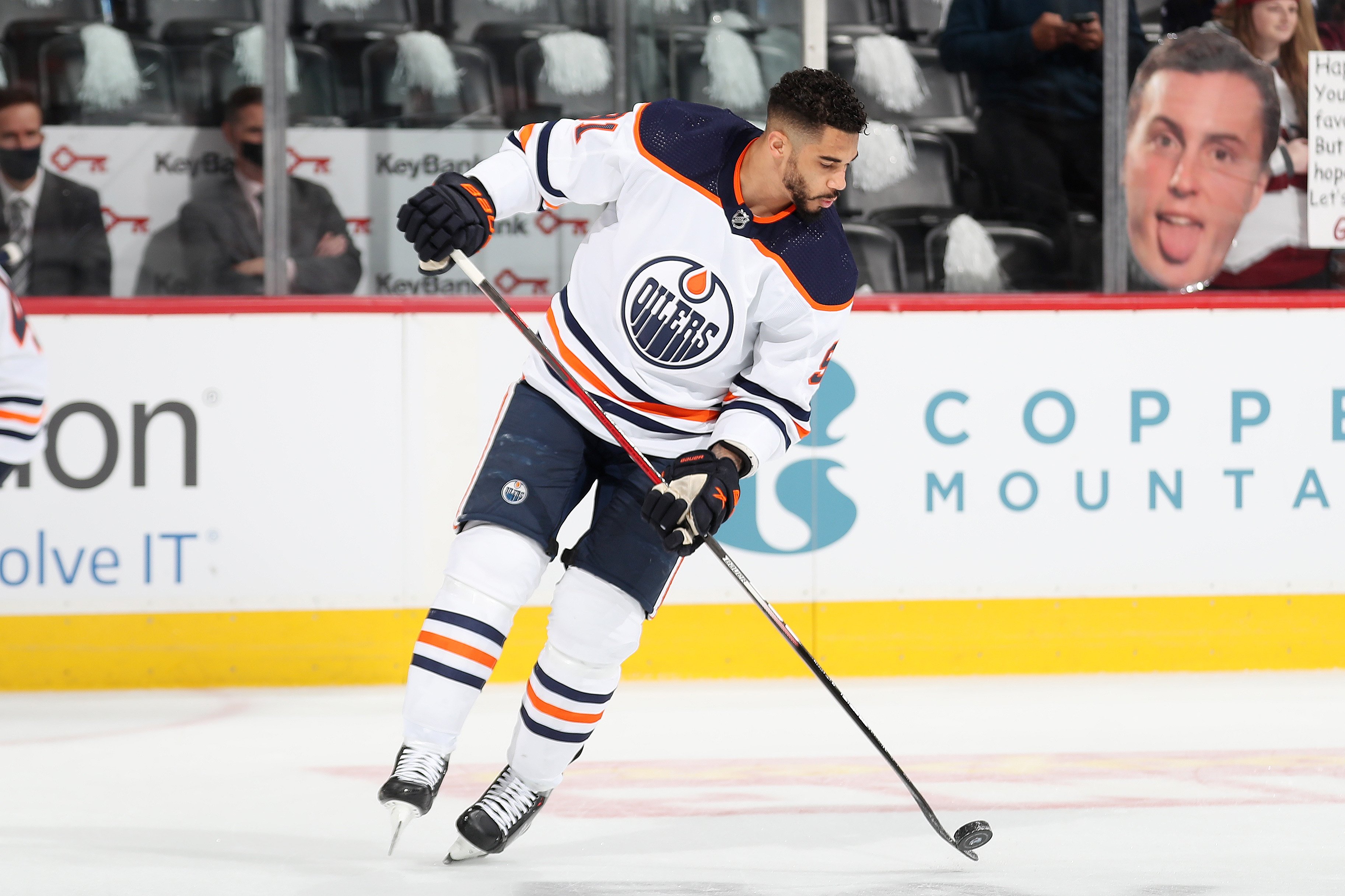 Evander Kane playing for the Edmonton Oilers skates against the the Colorado Avalanche at Ball Arena | Source: GettyImages