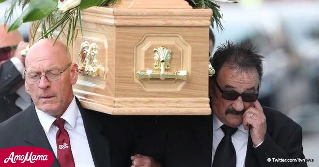 Paul Chuckle burst into tears while carrying the coffin of late brother Barry at New York Stadium