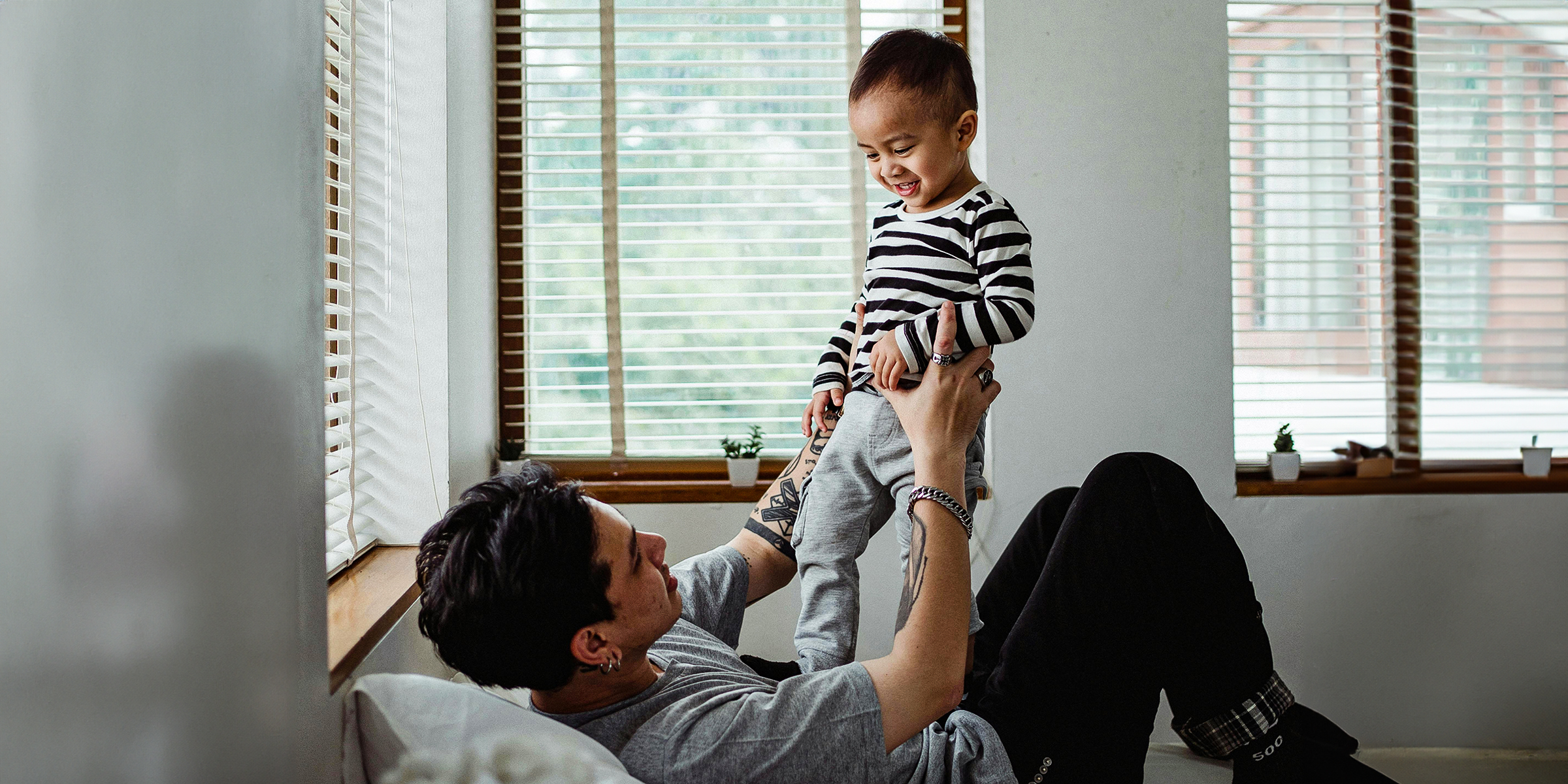 A father with his son | Source: Pexels