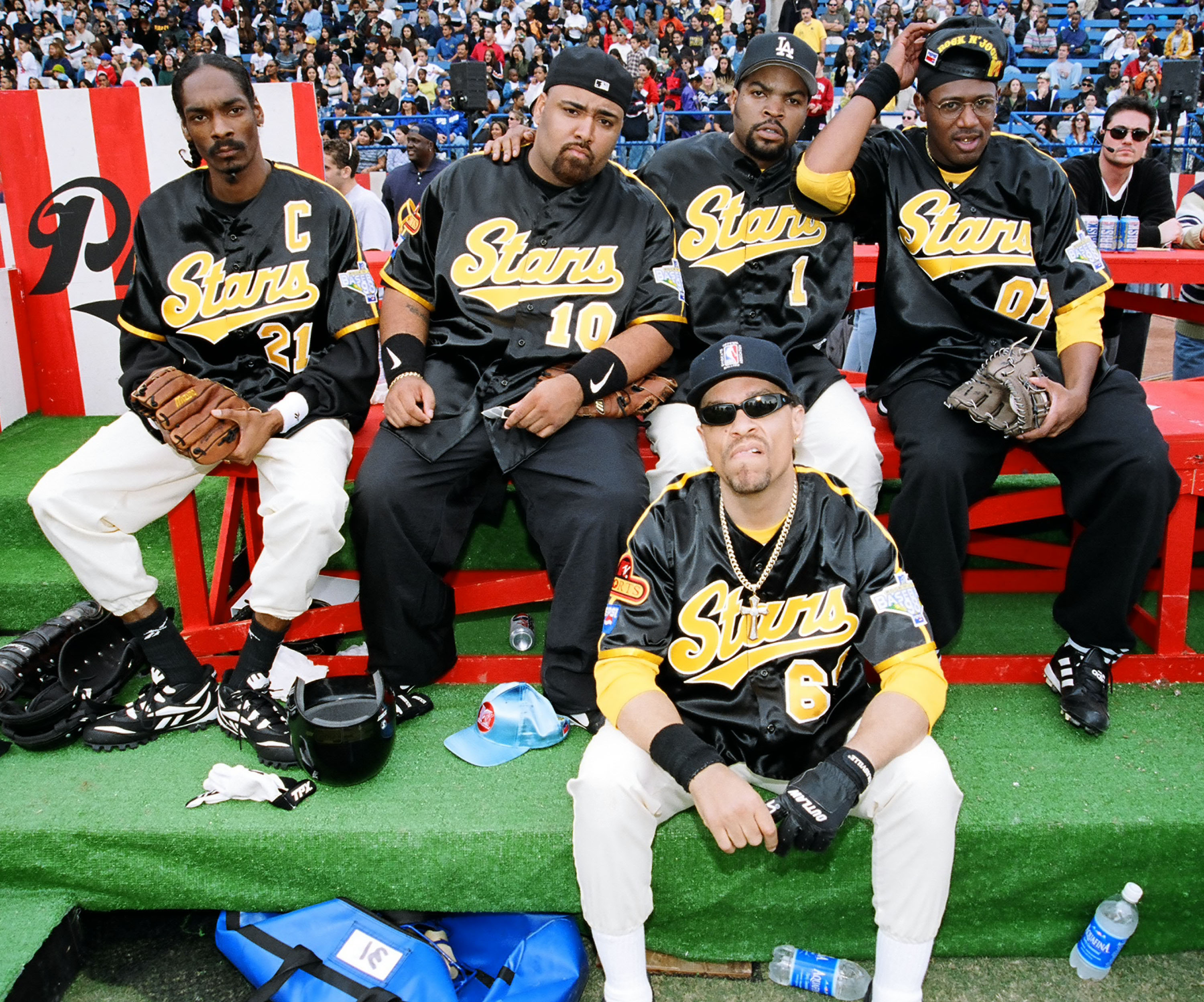 The rapper is seen with Snoop Dogg and Ice Cube during the 1998 MTV Rock n' Jock Baseball | Source: Getty Images