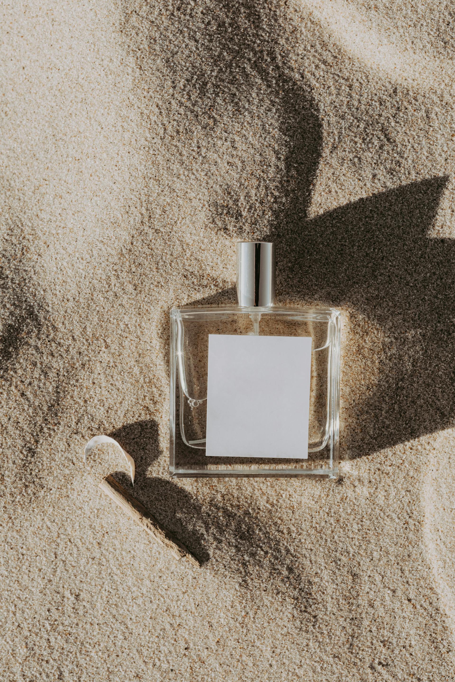 A perfume bottle | Source: Pexels