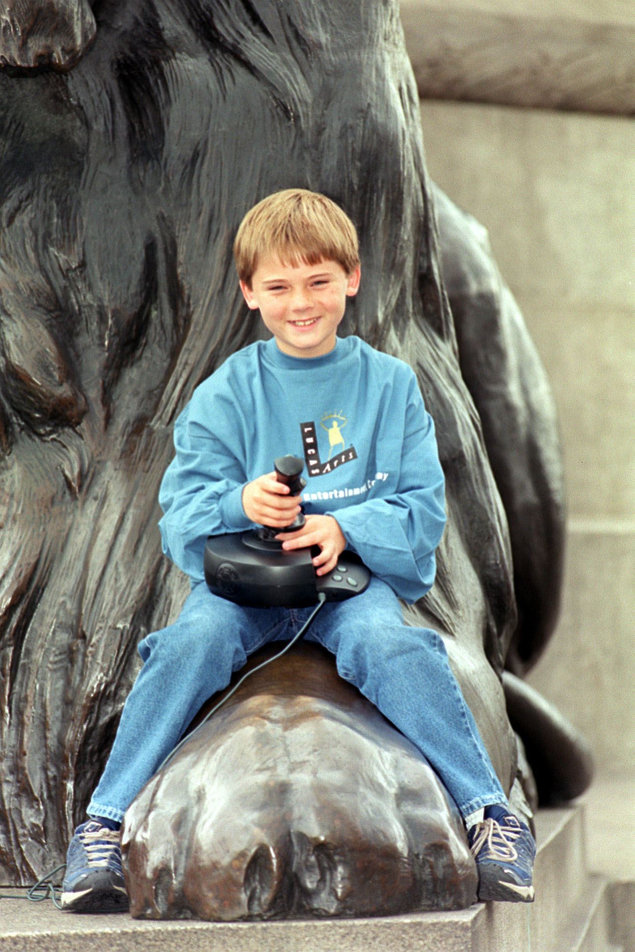 Jake Lloyd at a photocall in Trafalgar Square, London, England | Source: Getty images