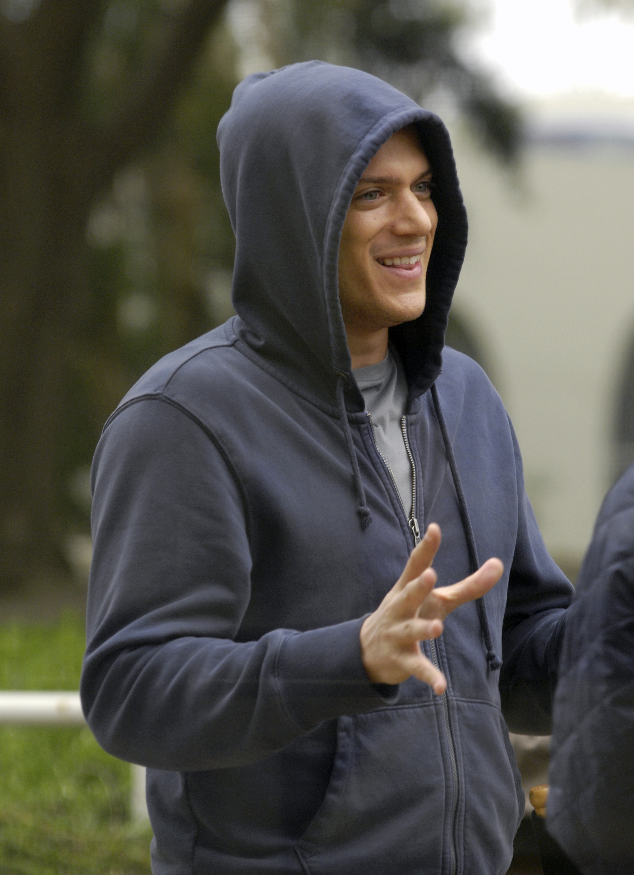 The actor during a break in filming the television show "Prison Break" on June 27, 2008, in Long Beach, California. | Source: Getty Images