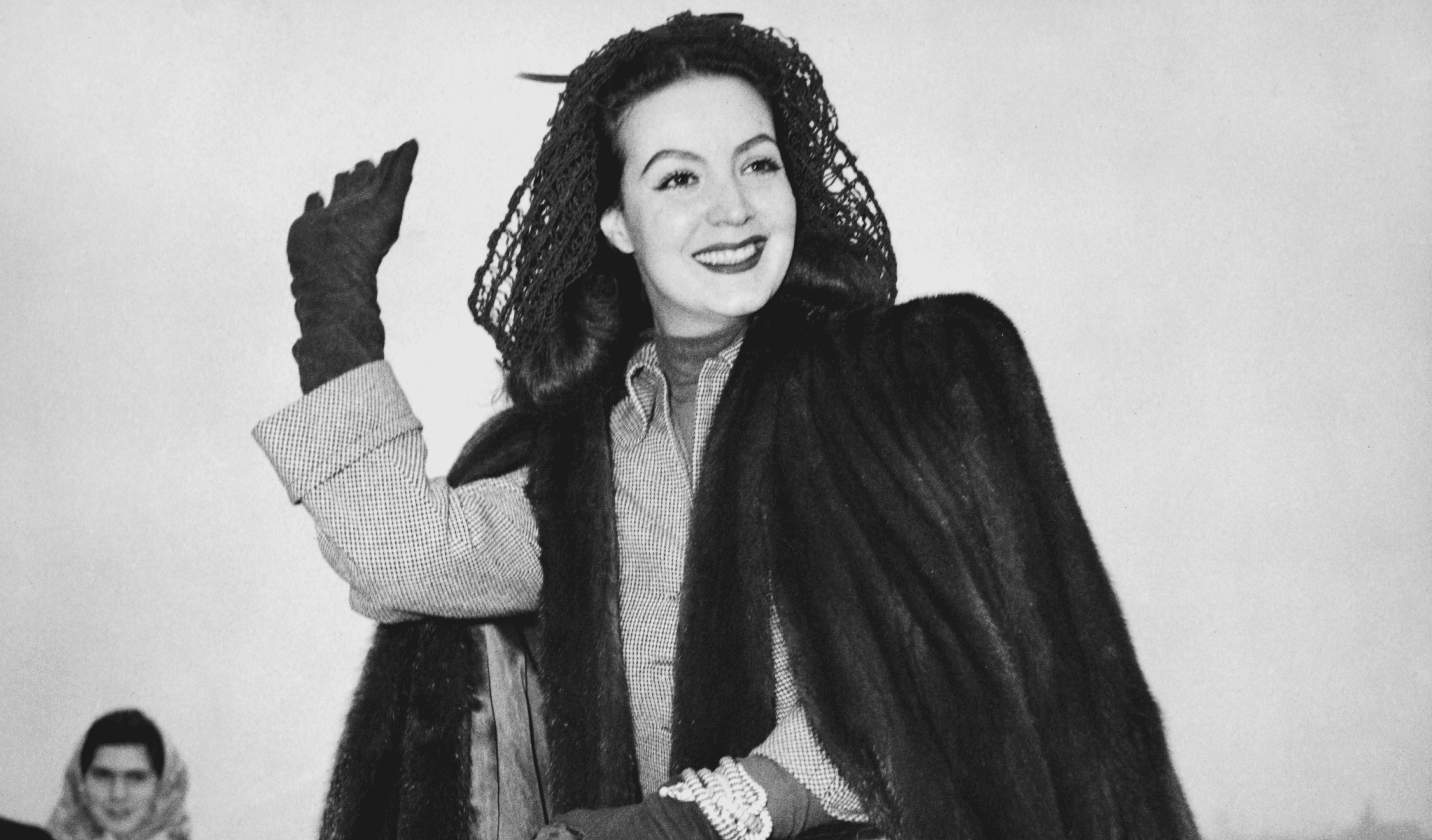 Maria Félix a bordo del SS Queen Elizabeth en Southampton, en ruta hacia los Estados Unidos, 18 de marzo de 1949. | Foto: Getty Images
