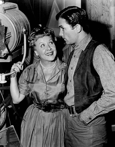 Photo of Vivian Vance and Allen Case as deputy Clay McCord on the set of the television program The Deputy. | Source: Wikimedia Commons