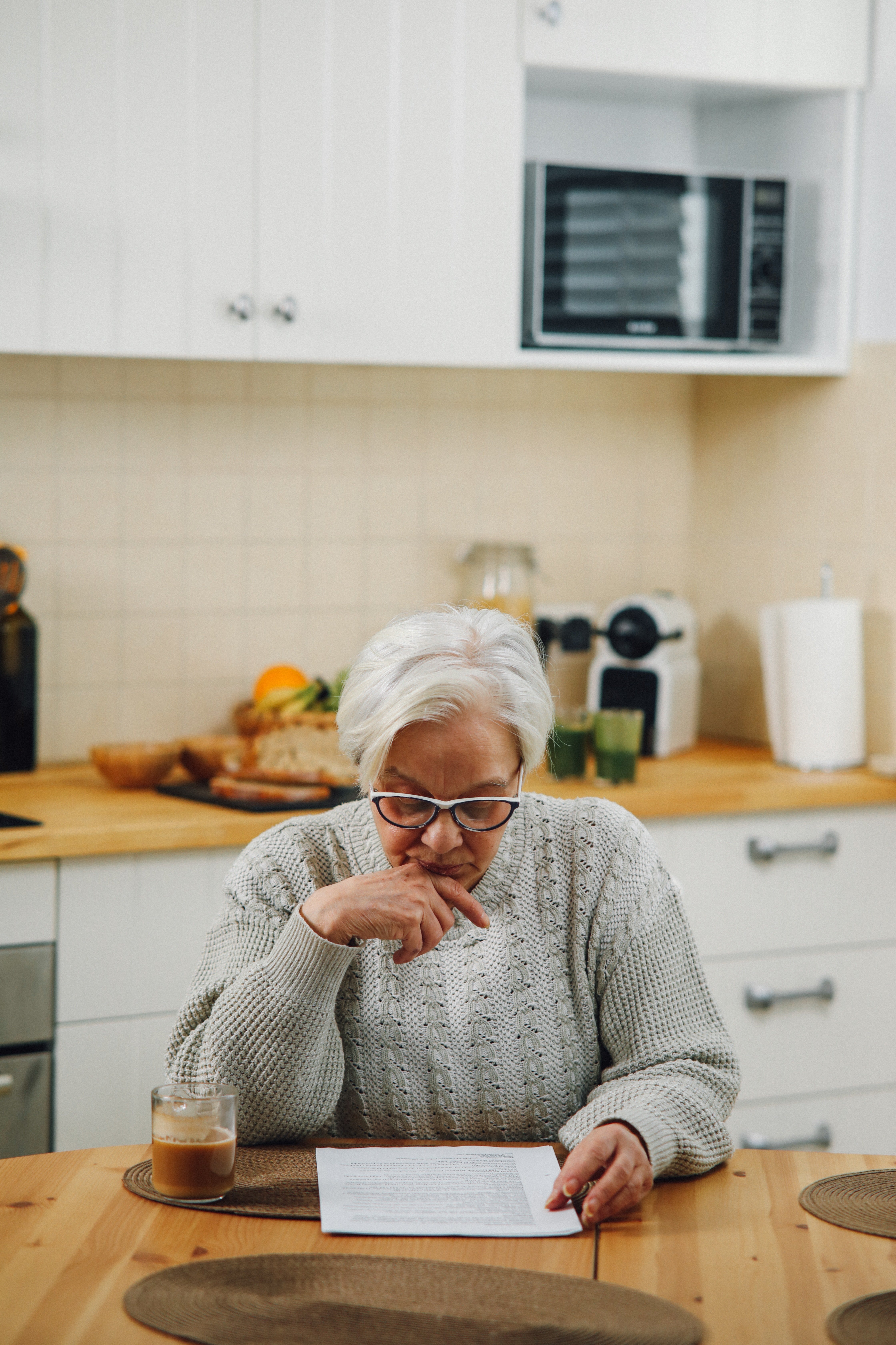 Elsa was heartbroken after being rejected by her sons. | Photo: Pexels
