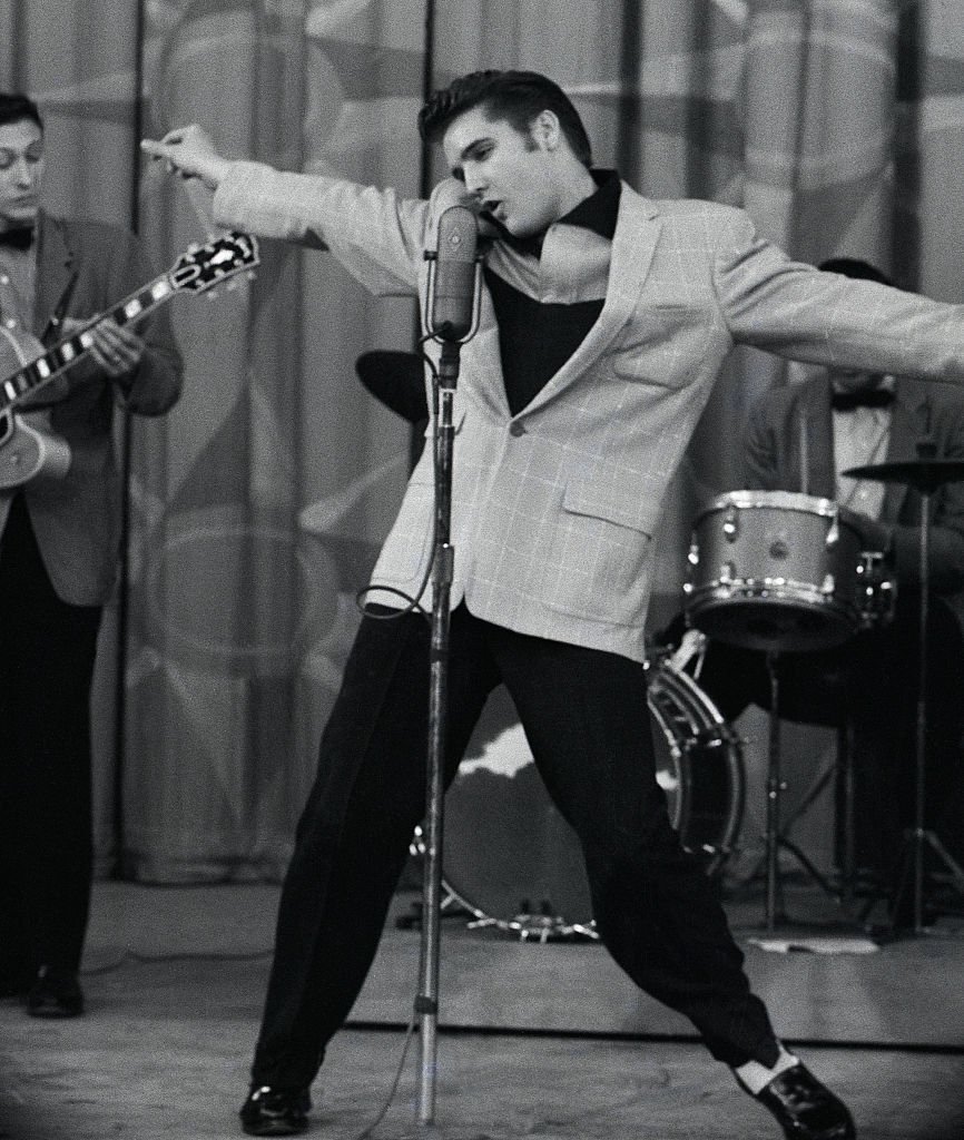 Elvis Presley performing in Hollywood on June 22, 1956, | Photo: Getty Images