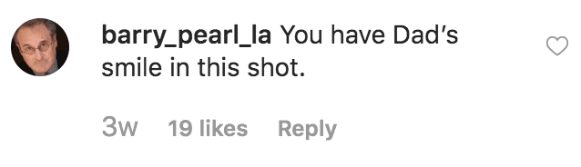 Un commentaire de fan selon lequel Ella Travolta ressemble à son père, John Travolta | Source: instagram.com/ella.travolta