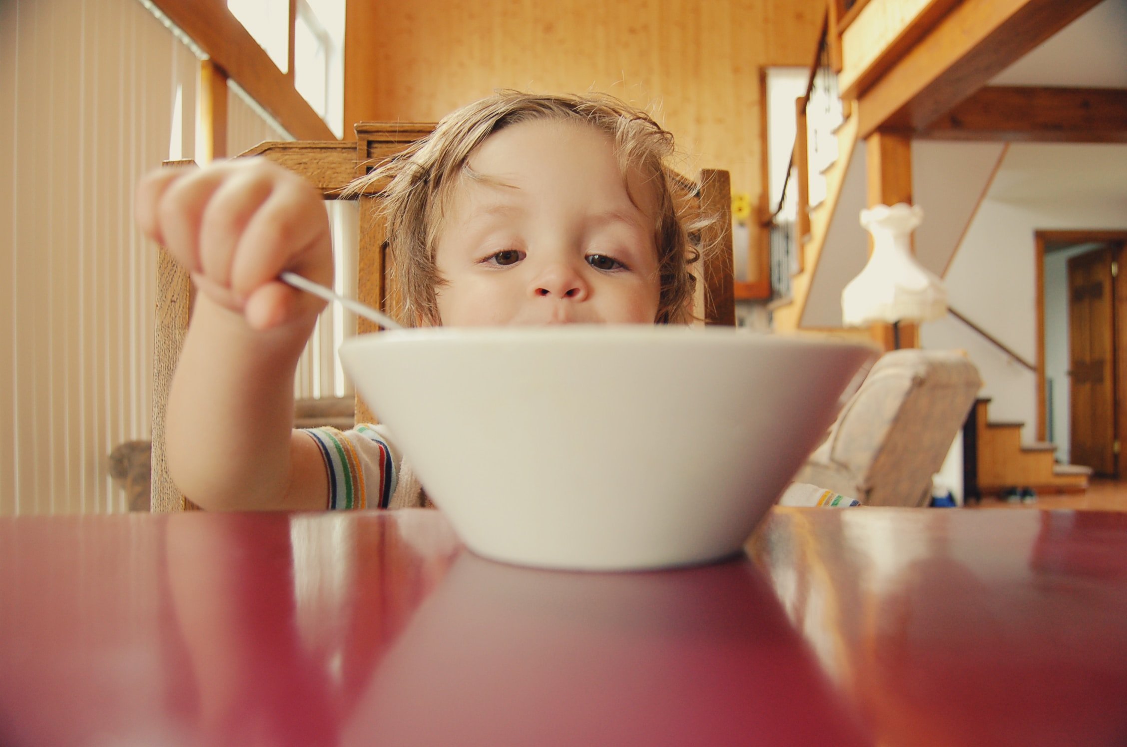 A child eating | Source: Unsplash.com