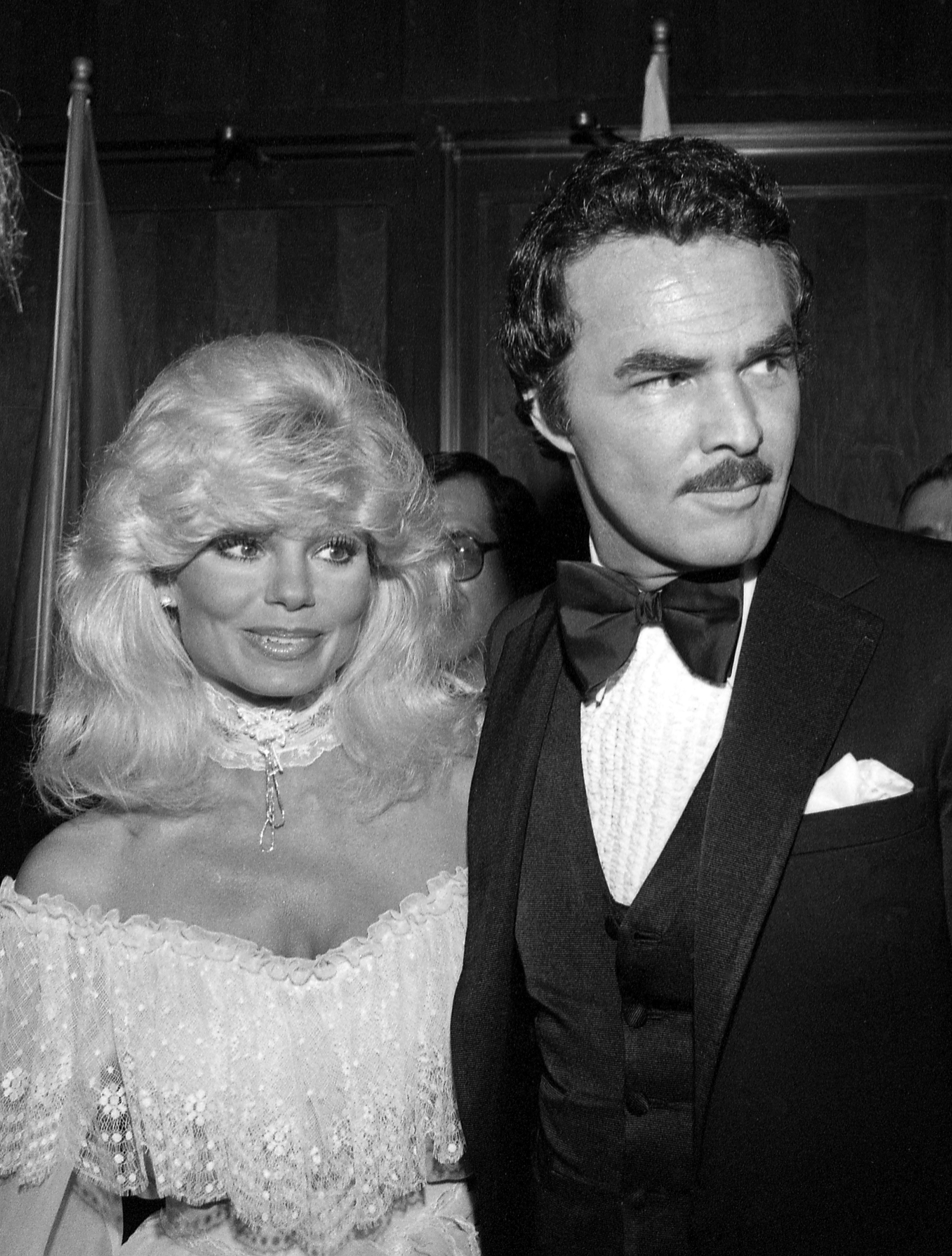 Loni Anderson and Burt Reynolds pictured on May 13, 1982 | Source: Getty Images