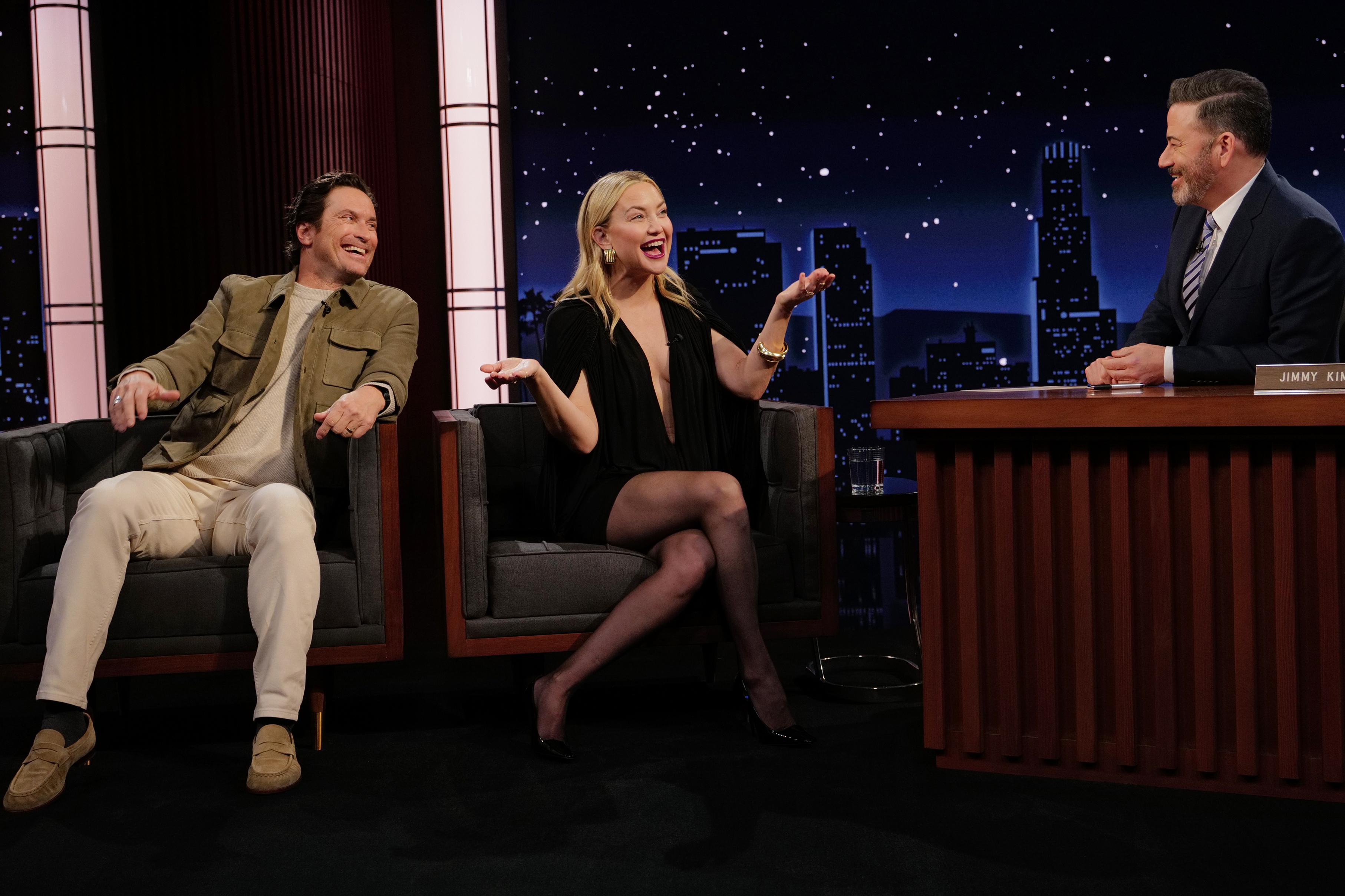 Oliver and Kate Hudson with Jimmy Kimmel during an episode of "Jimmy Kimmel Live!" on January 22, 2024. | Source: Getty Images