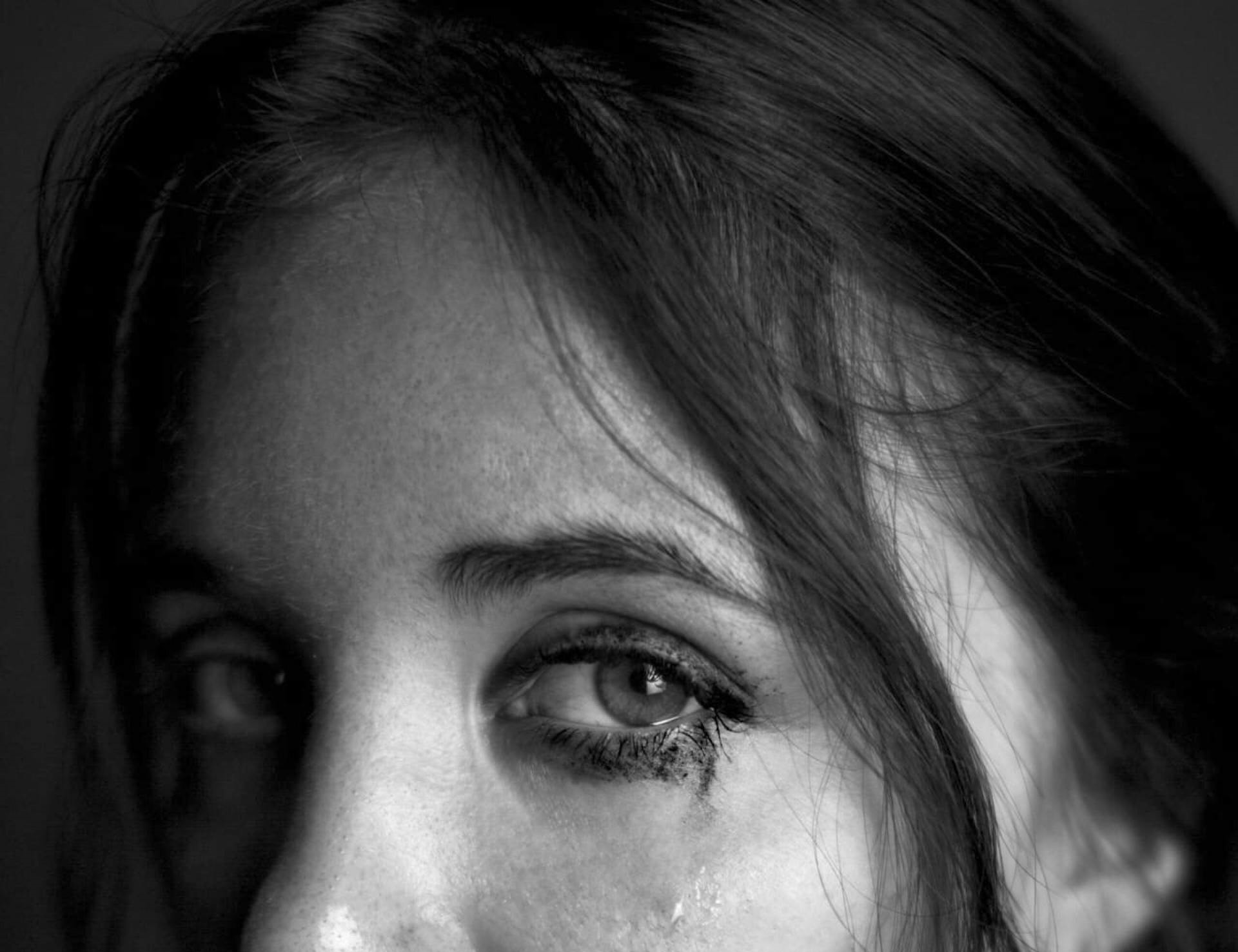 An upset and teary-eyed woman | Source: Pexels