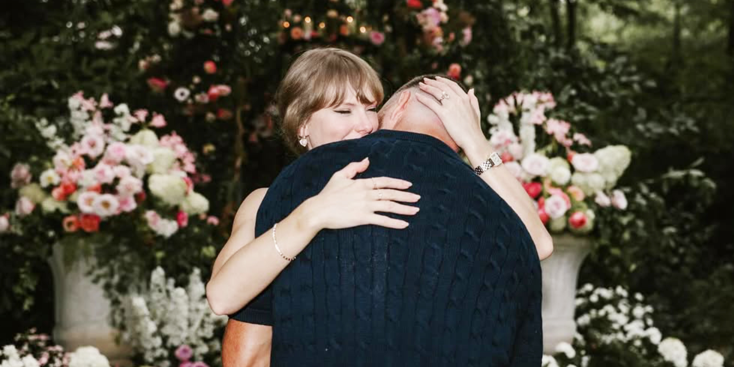 Taylor Swift and Travis Kelce | Source: Instagram/taylorswift