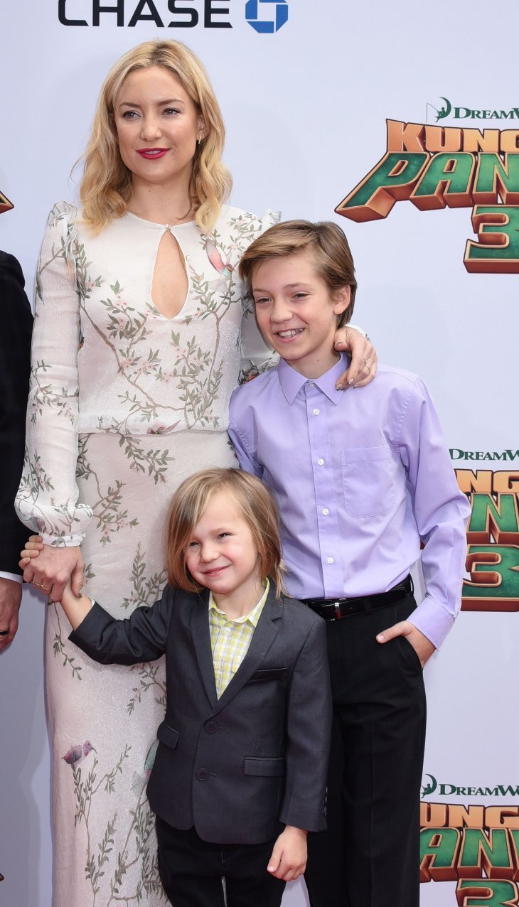 Kate Hudson and sons Ryder and Bingham at the Kung Fu Panda 3 World Premiere on January 16, 2016 | Photo: Shutterstock