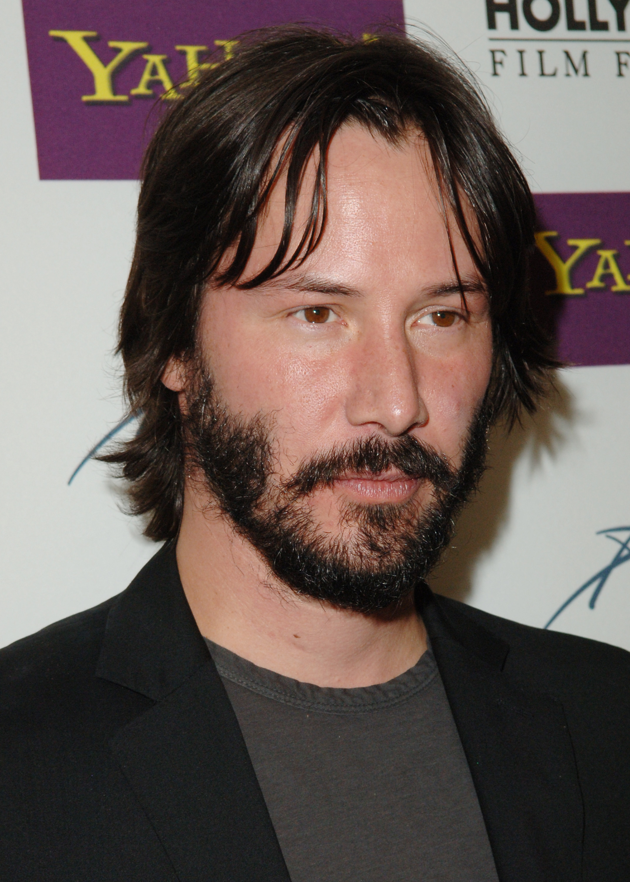 Keanu Reeves at the 9th Annual Hollywood Film Festival Awards in Beverly Hills, California in 2005 | Source: Getty Images