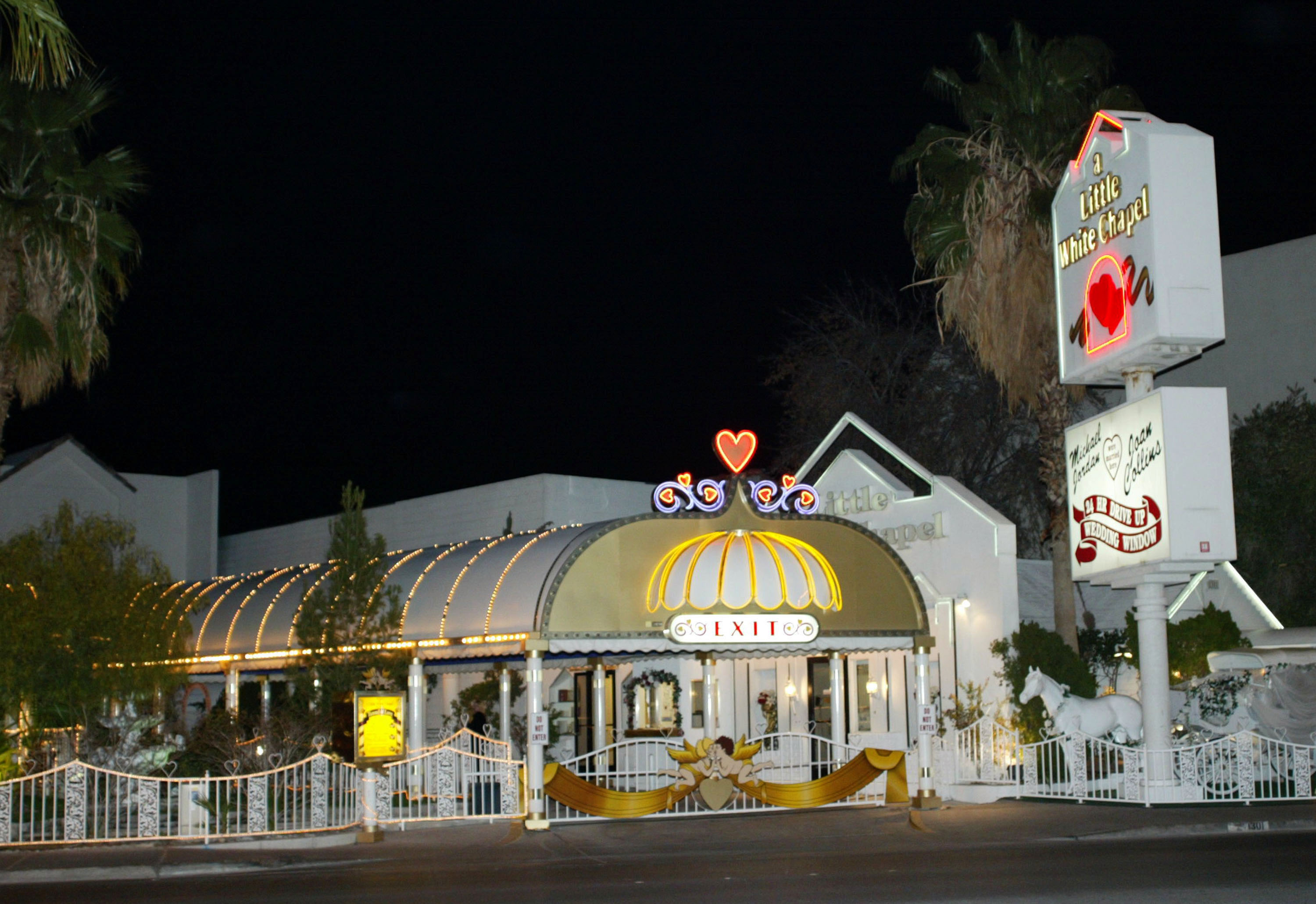 A view of A Little White Chapel, where Britney Spears and Jason Alexander were married on January 4, 2004, in Las Vegas, Nevada. | Source: Getty Images