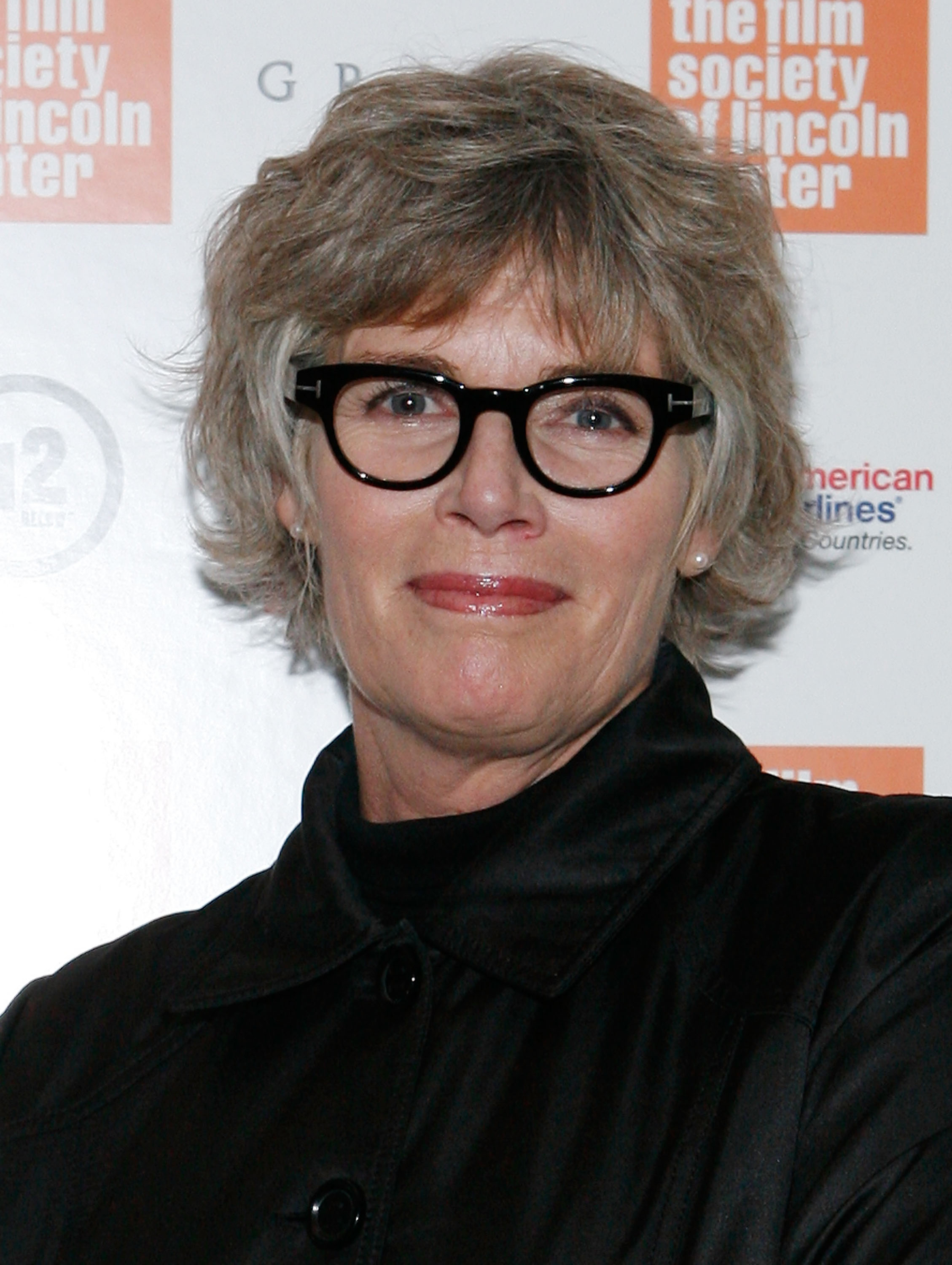 Kelly McGillis in New York City on October 27, 2010 | Source: Getty Images