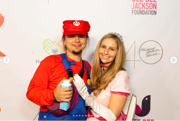 Prince Jackson and his beloved dressed up as Mario and Princess Peach. | Source: Instagram/princejackson