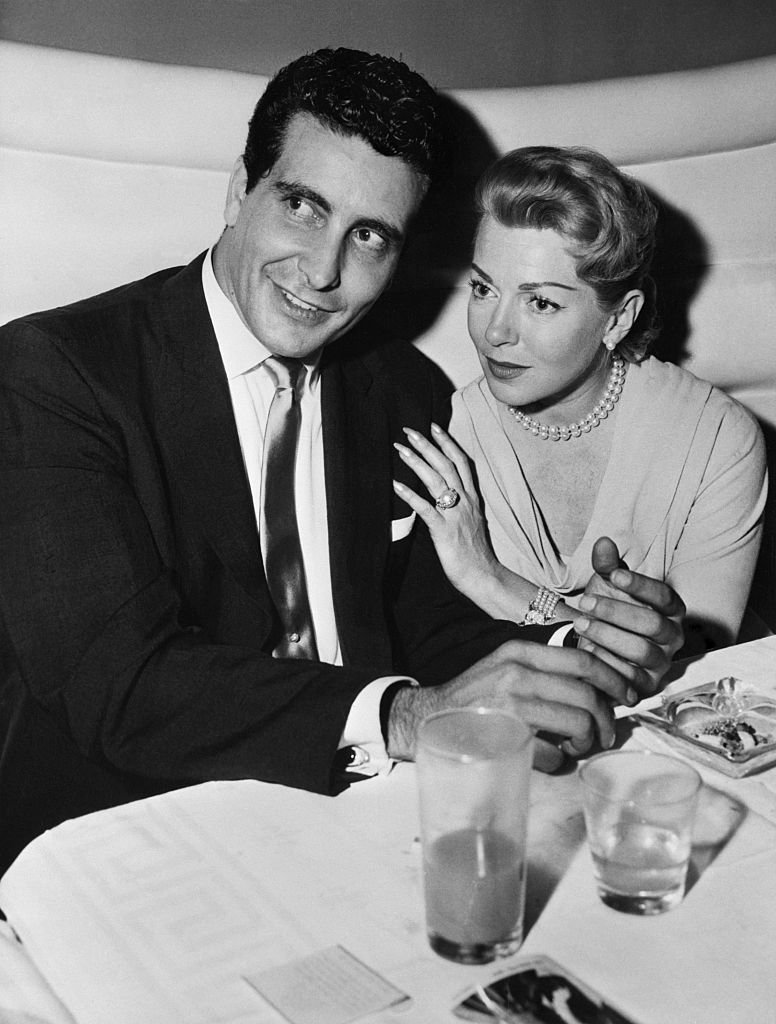 Lana Turner and her gangster boyfriend, Johnny Stompanato | Photo: Getty Images