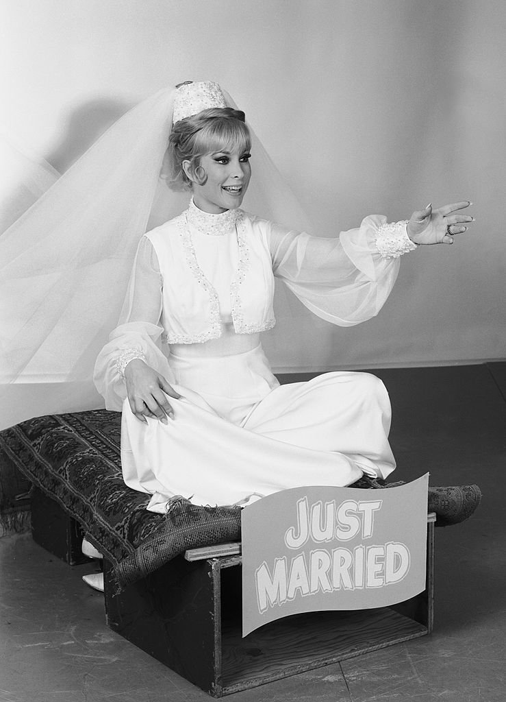 Barbara Eden on Episode 11 of "I Dream of Jeannie," which aired on December 2, 1969. | Source: Getty Images