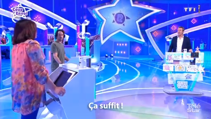 Une nouvelle participante de "12 coups de midi" sur le plateau. | Photo : téléstar/dailymotion Une nouvelle participante de "12 coups de midi" sur le plateau. | Photo : téléstar/dailymotion