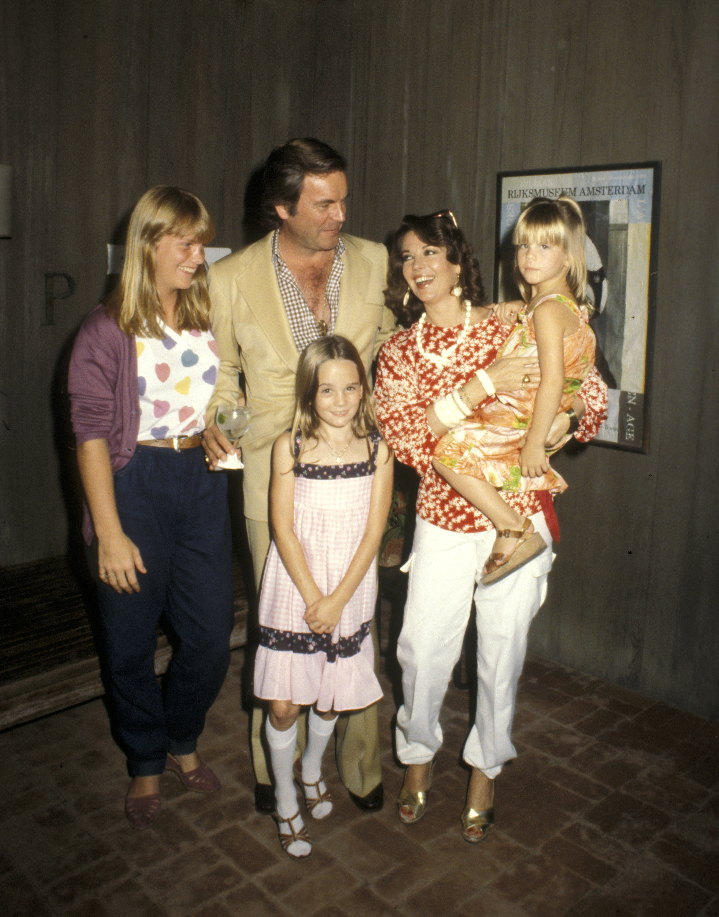 Natalie Wood and Robert Wagner with their daughters, Kathie, Natasha and Courtney in 1981 | Source: Getty Images