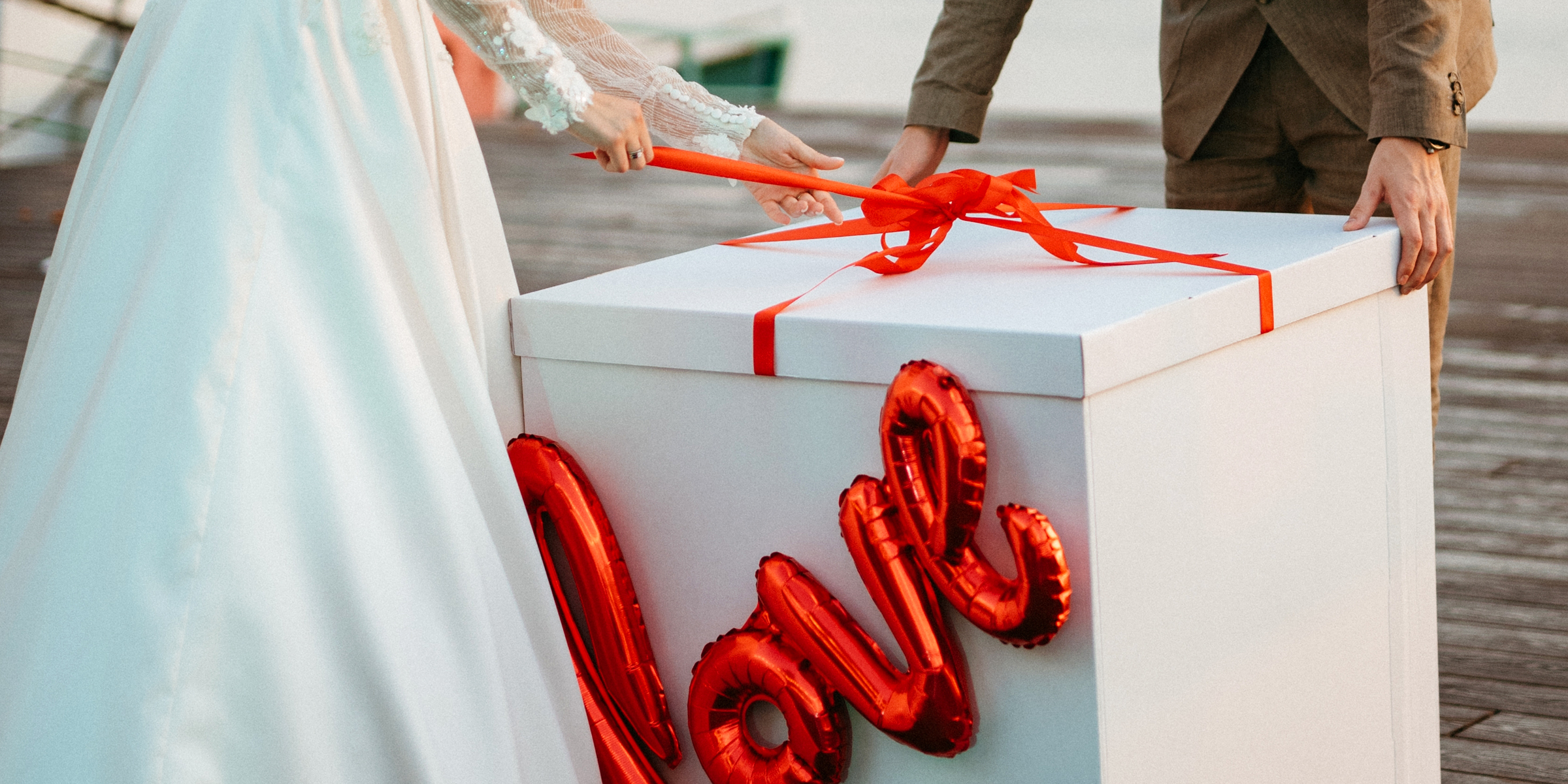 Wedding gift | Source: Shutterstock