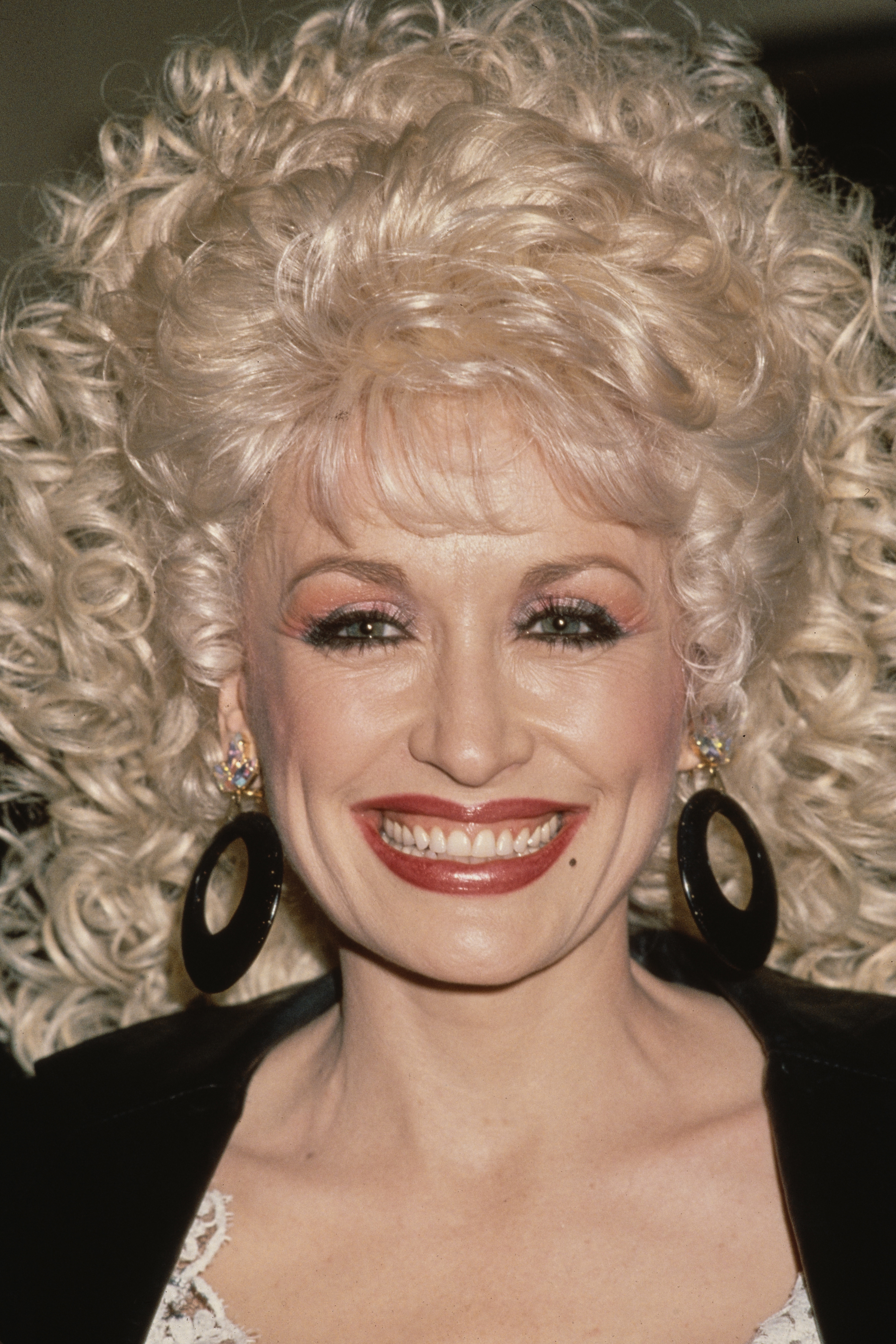 Dolly Parton at an event in the US in 1987 | Source: Getty Images