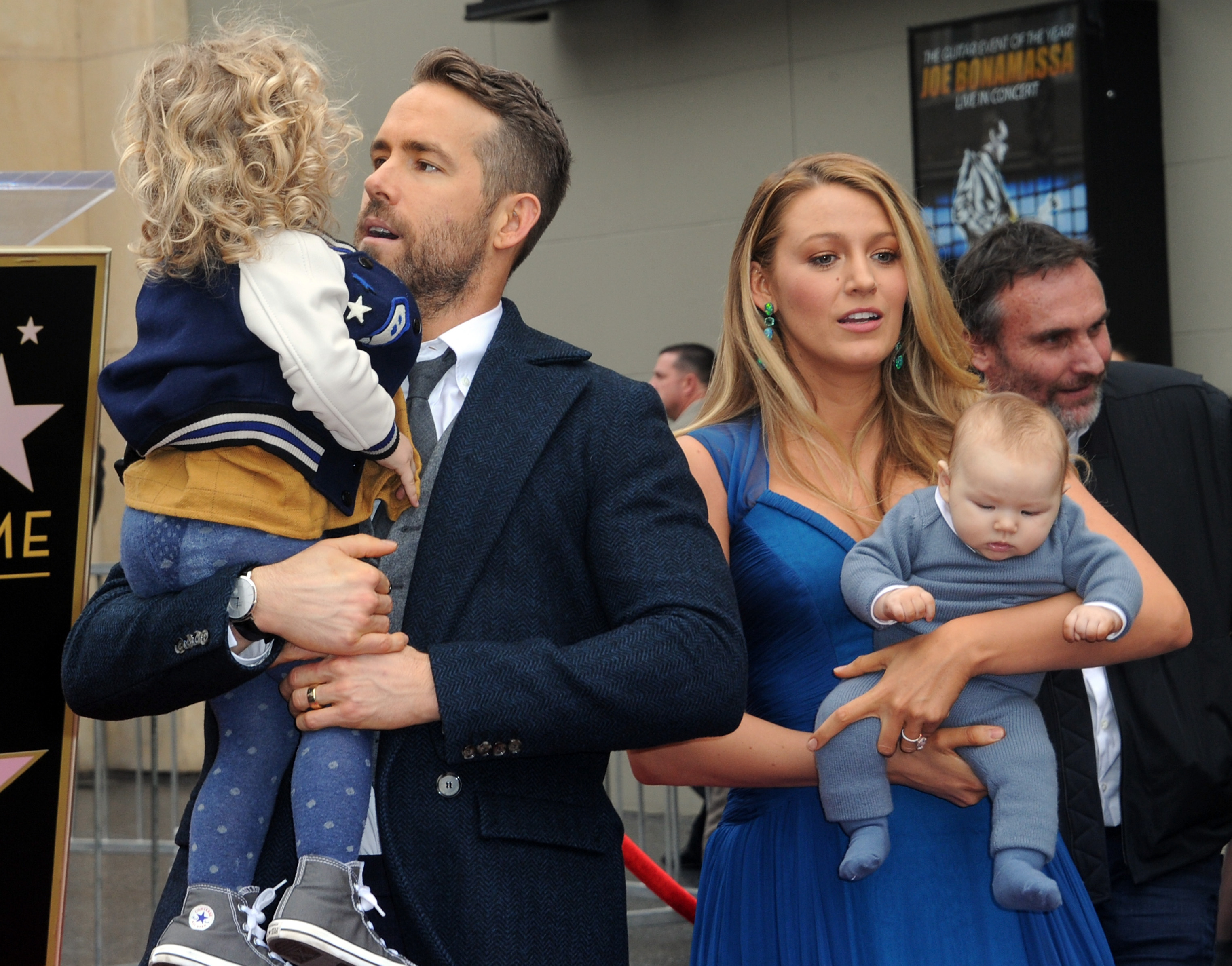Ryan Reynolds with his wife Blake Lively and daughters James and Inez during Ryan Reynolds' Star Ceremony on the Hollywood Walk of Fame on December 15, 2016 in Hollywood, California | Source: Getty Images