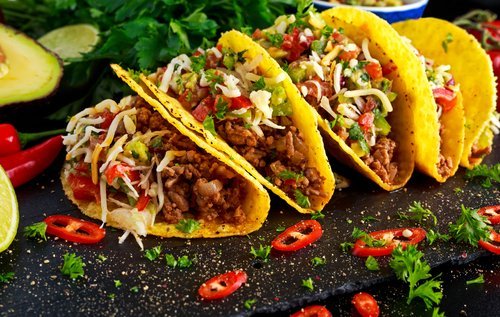 Taco shells with ground beef and home made salsa. | Source: Shutterstock