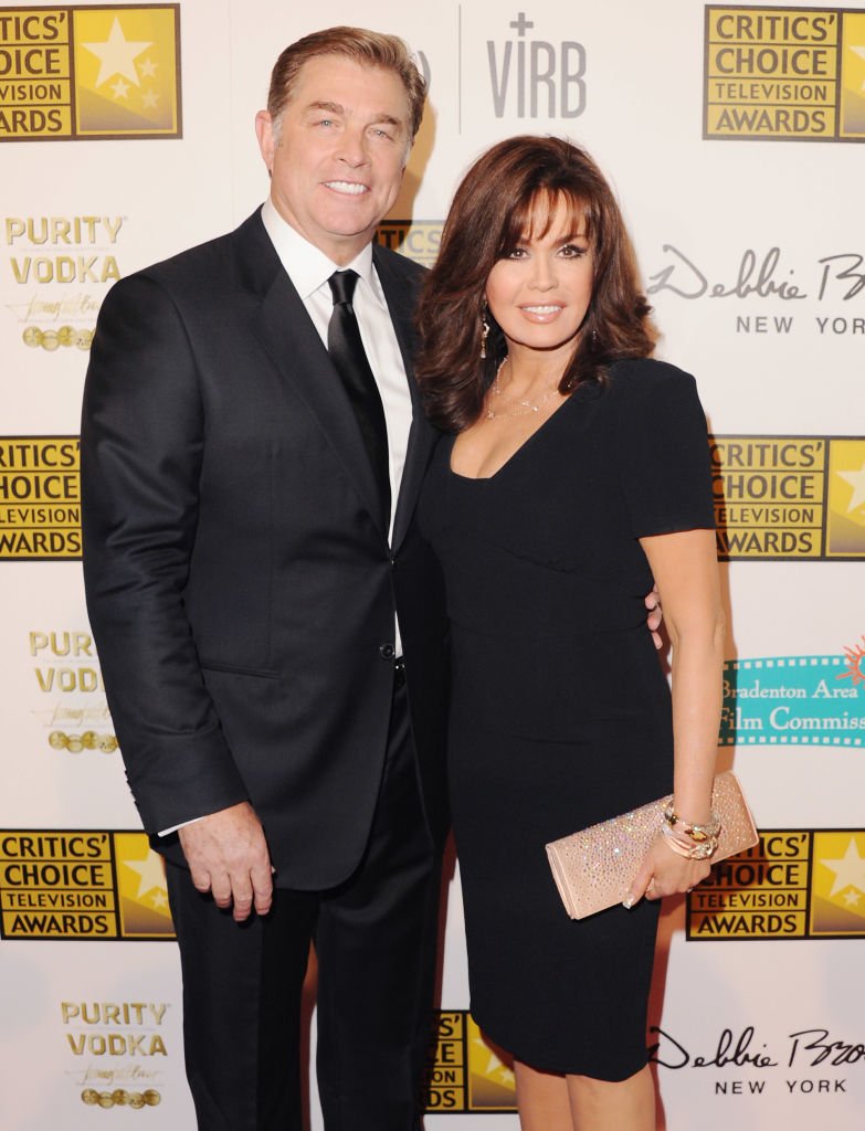 Marie Osmond and husband Steve Craig arrive at the BTJA Critics' Choice Television Award at The Beverly Hilton Hotel on June 10, 2013  | Photo: Getty Images