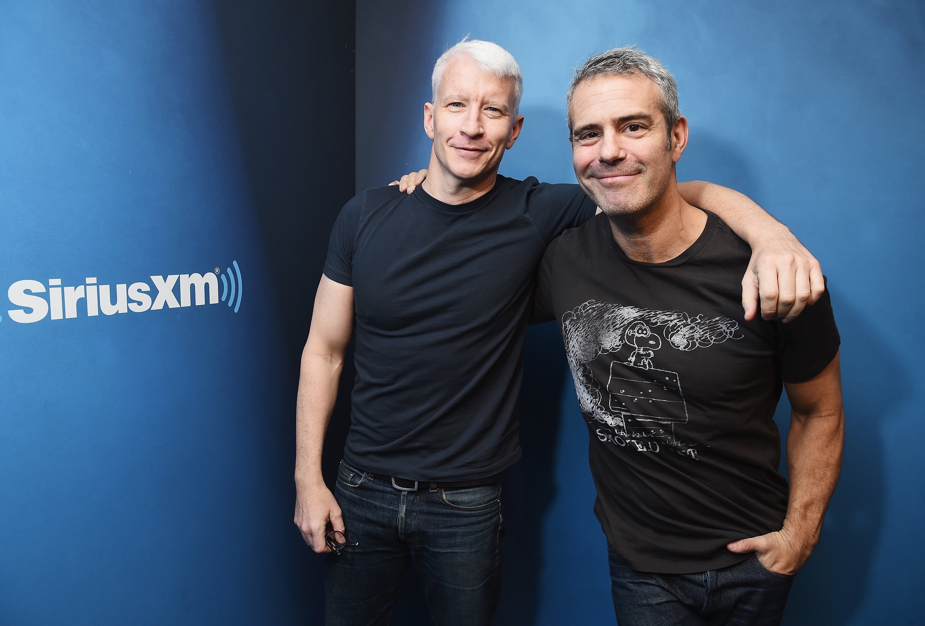 Anderson Cooper (L) and host Andy Cohen at SiriusXM Studios on January 13, 2017 in New York City | Source: Getty Images