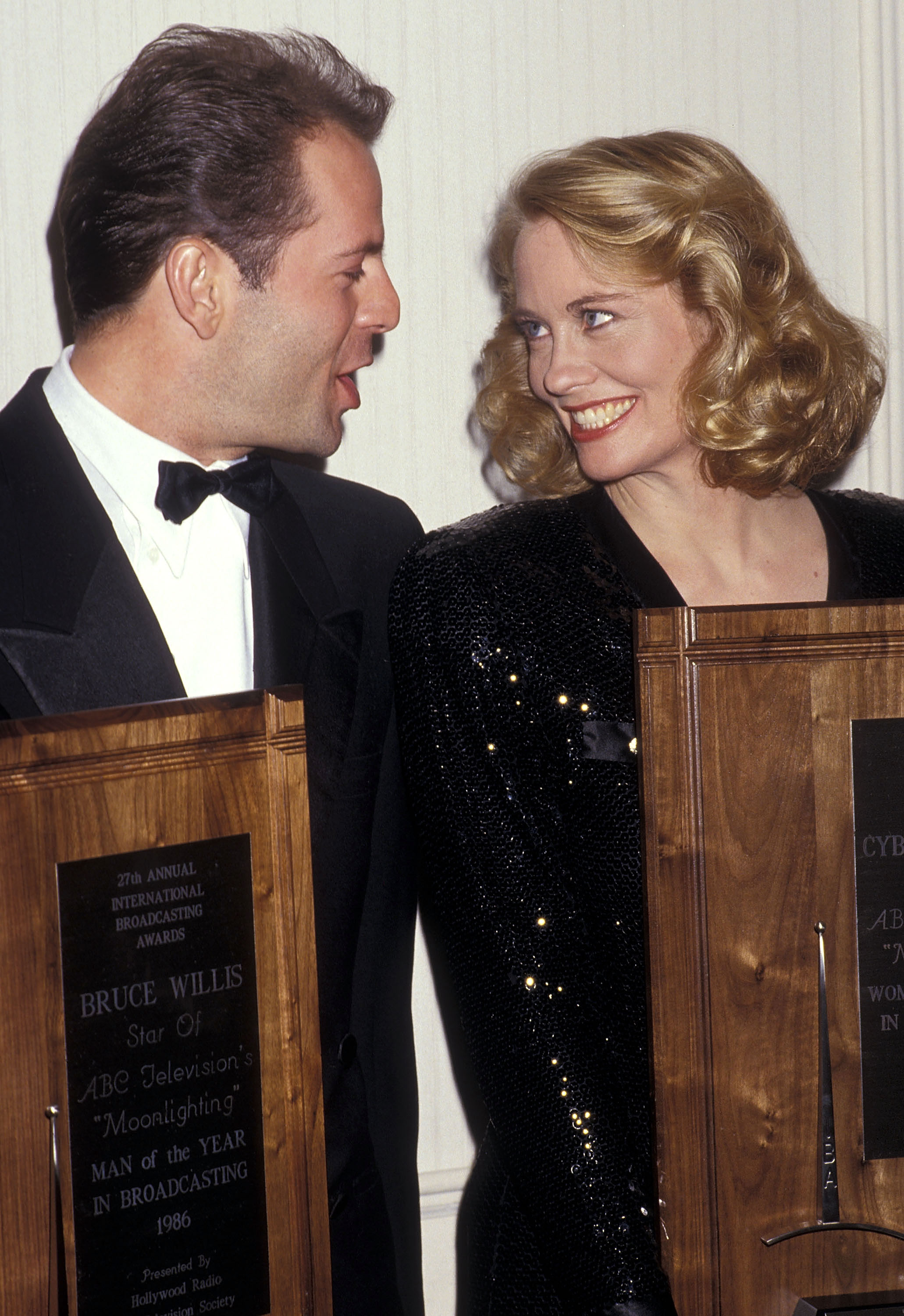 Bruce Willis and Cybill Shepherd attend the Hollywood Radio & Television Society's 27th Annual International Broadcasting Awards on March 17, 1987, at Century Plaza Hotel in Los Angeles, California. | Source: Getty Images