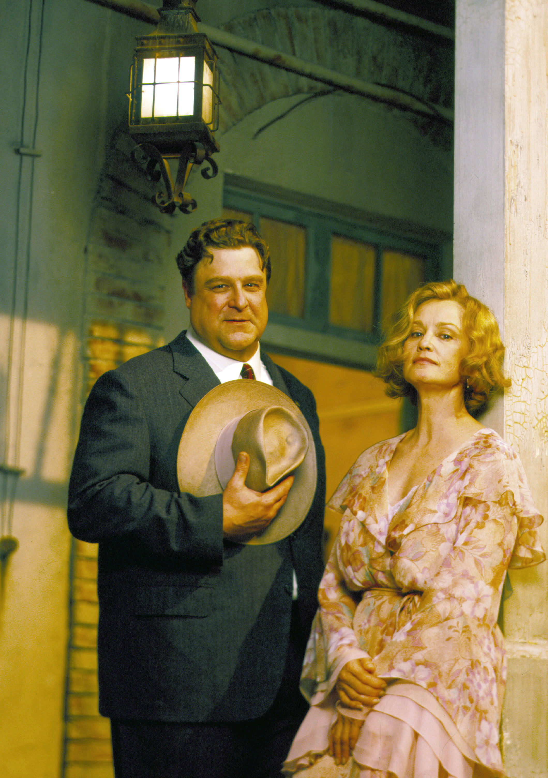 John Goodman as Mitch and Jessica Lange as Blanche DuBois in the CBS television production of the play "A Streetcar Named Desire" on October 29, 1995, in Los Angeles, California.