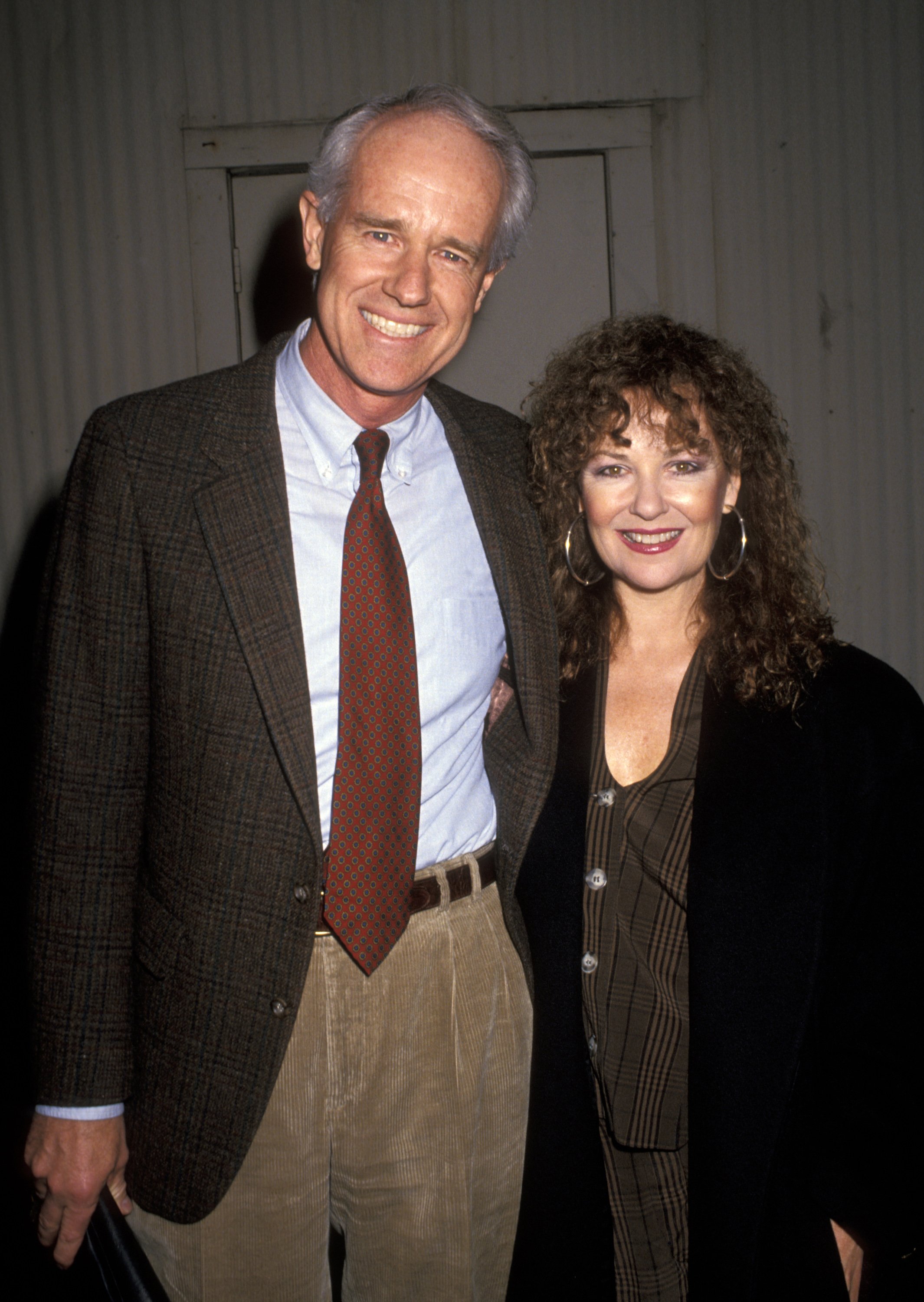 Mike Farrell and Shelley Fabares attend the Oxfam Hunger Banquet at Sony Studios on November 21, 1991 in Culver City, California. / Source: Getty Images