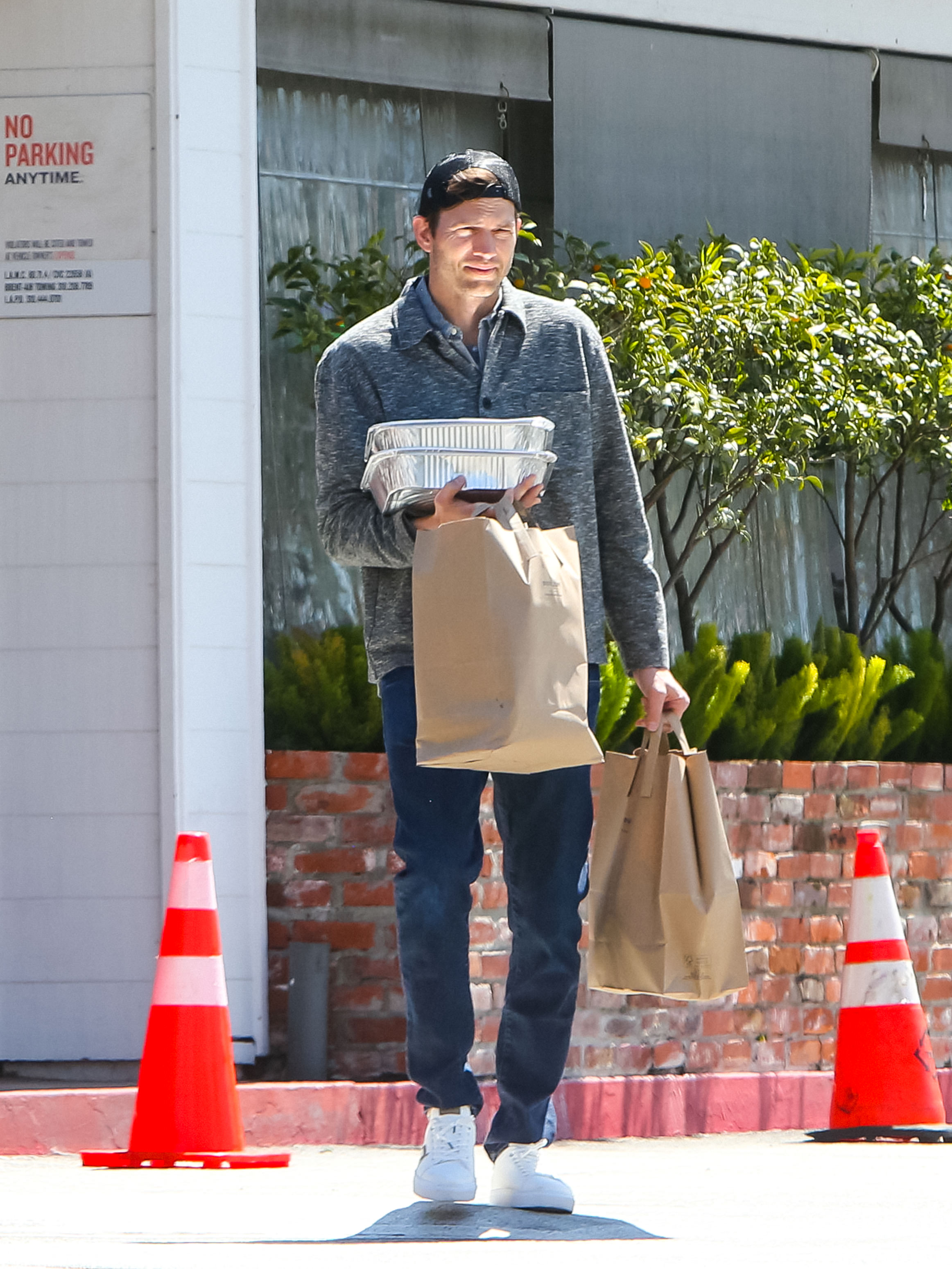 Ashton Kutcher seen on April 5, 2023 in Los Angeles, California | Source: Getty Images