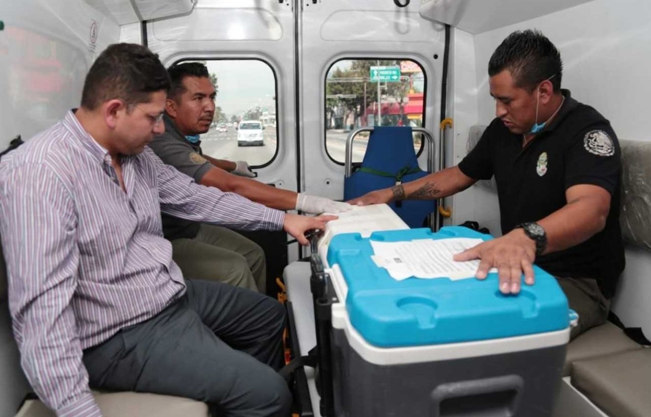 Otros de los órganos fueron transportados en ambulancia. Fuente: Twitter/AztecaNoticias Otros de los órganos fueron transportados en ambulancia. Fuente: Twitter/AztecaNoticias