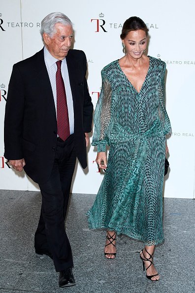 Mario Vargas Llosa e Isabel Preysler asisten a la Ópera 'Don Carlo' en el Teatro Real el 18 de septiembre de 2019 en Madrid, España. | Foto: Getty Images