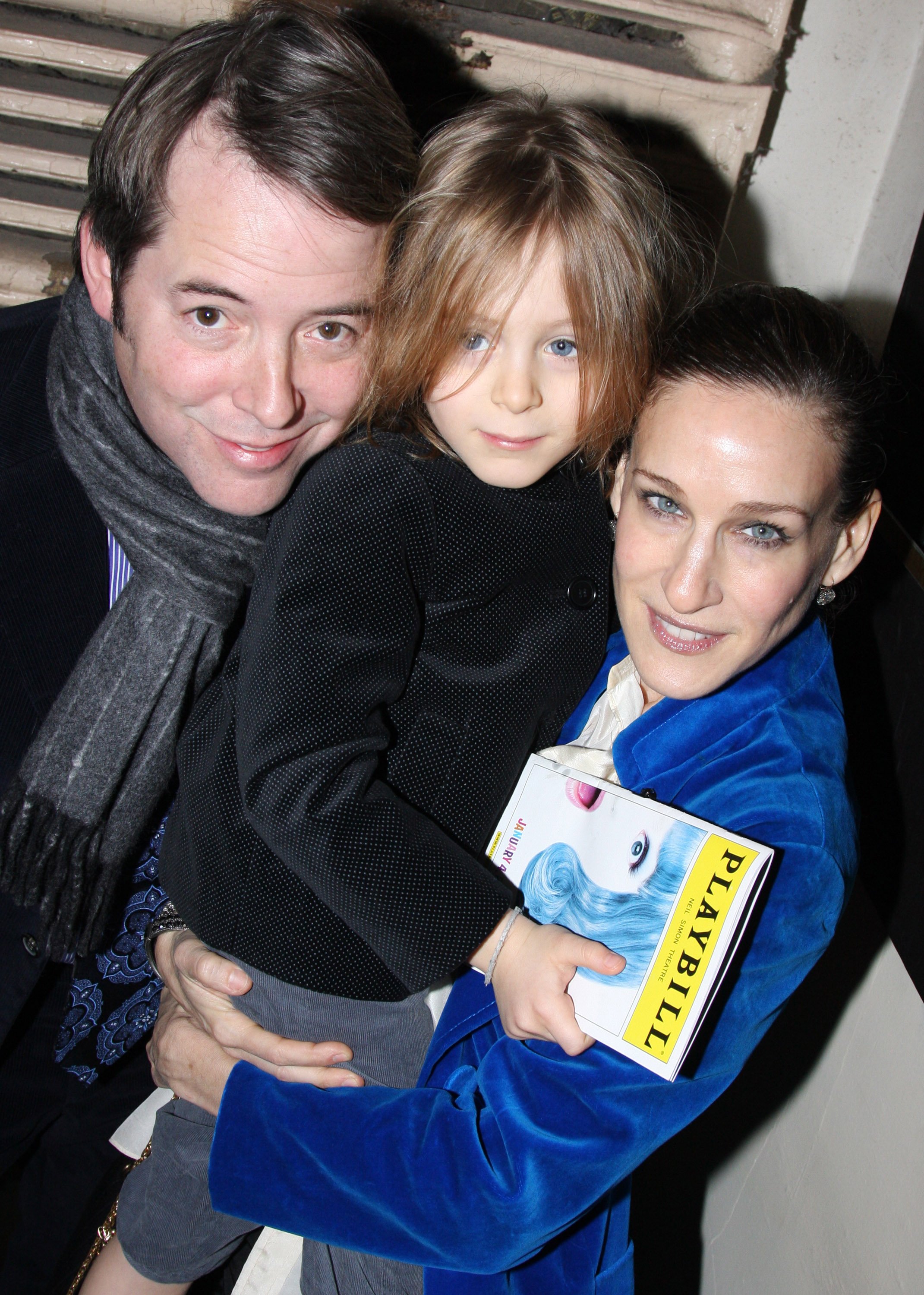 Matthew Broderick, James Wilke Broderick and Sarah Jessica Parker pose at The "Hairspray" Closing Night on Broadway at The Neil Simon Theater on January 4, 2009 in New York City | Source: Getty Images 