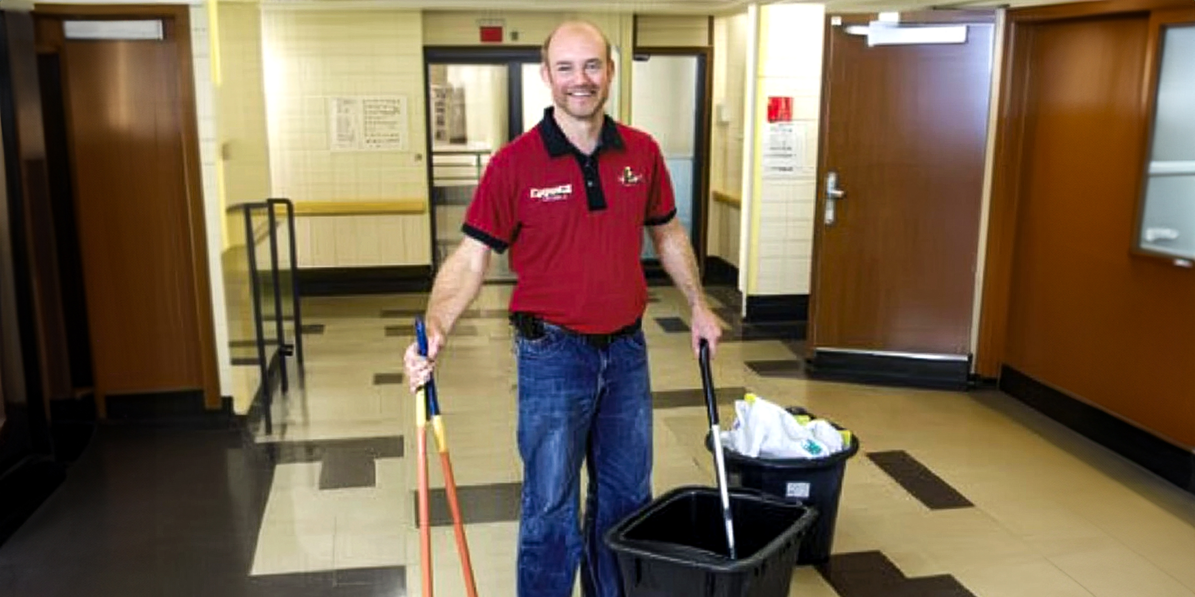 A man working as a cleaner | Source: Amomama