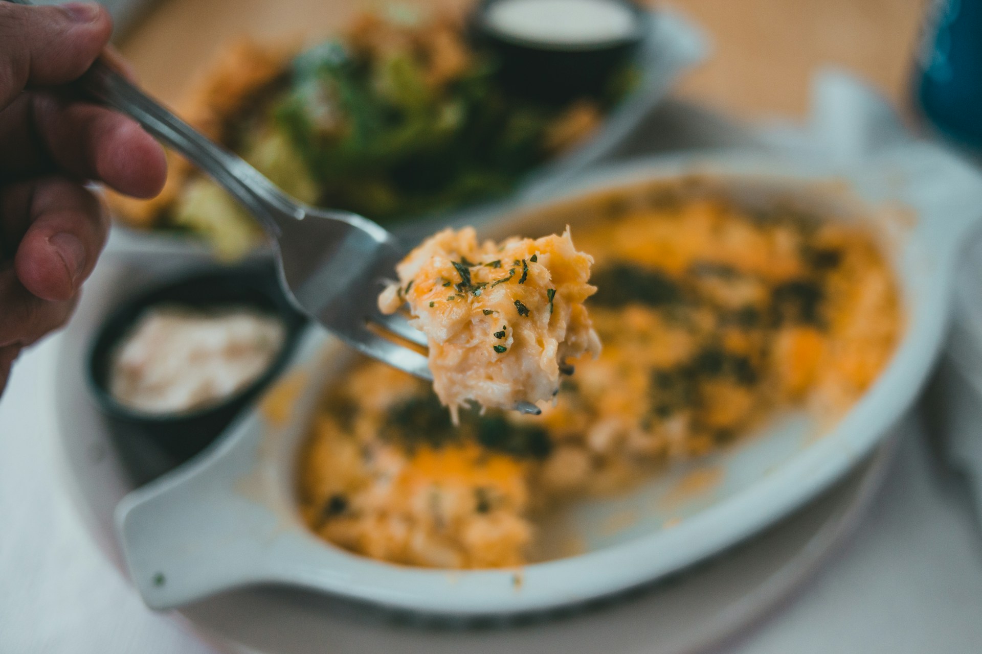 A person dining | Source: Unsplash