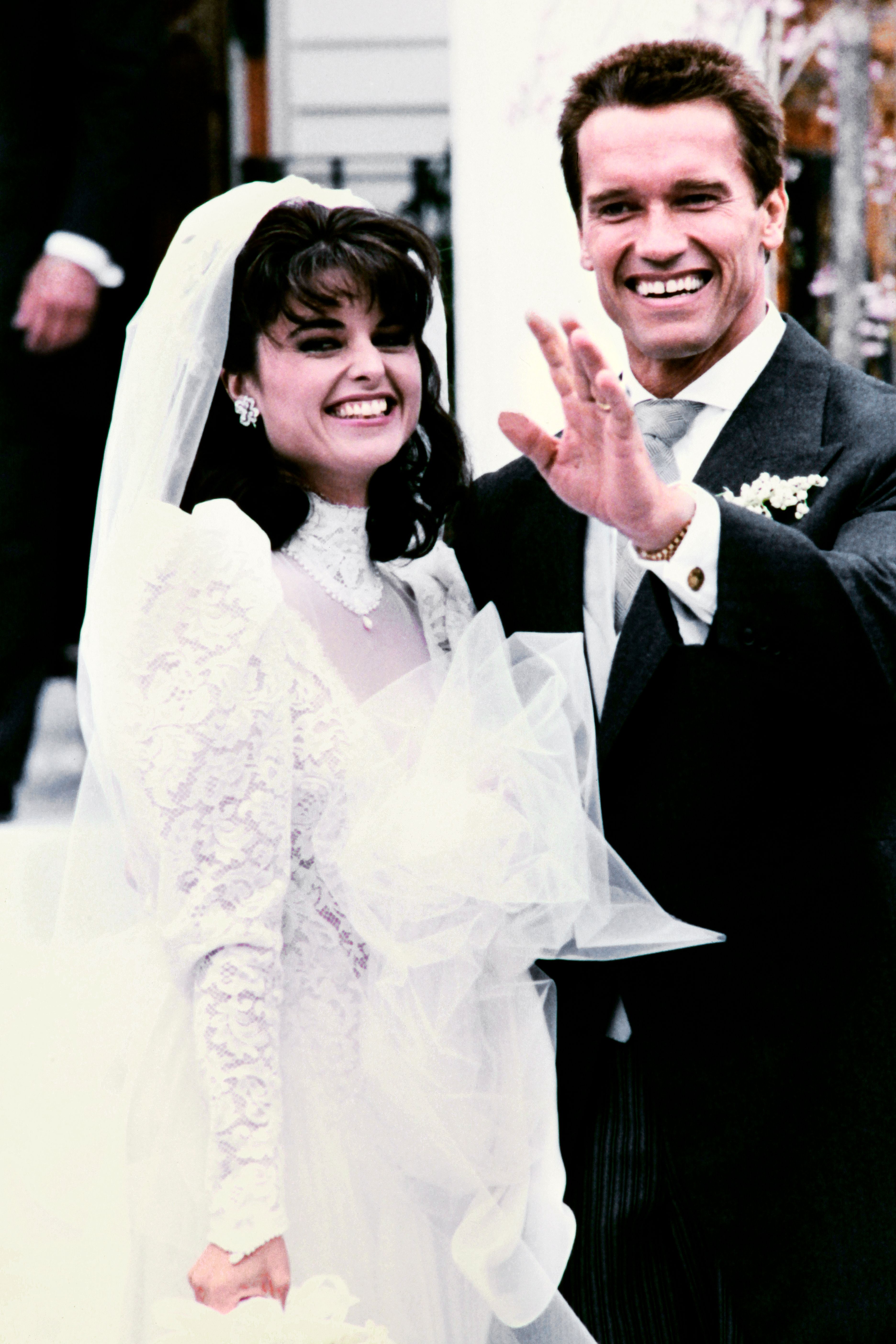 Arnold Schwarzenegger and Maria Shriver tie the knot in Massachusetts, USA, on April 26, 1986. | Source: Getty Images