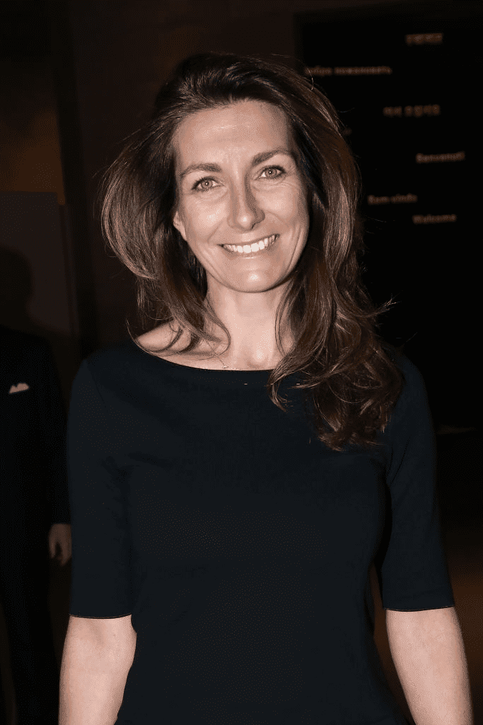 PARIS, FRANCE - 19 NOVEMBRE : La journaliste Anne-Claire Coudray assiste au Grand Dîner du Louvre le 19 novembre 2019 à Paris, France. | Photo : Getty Images