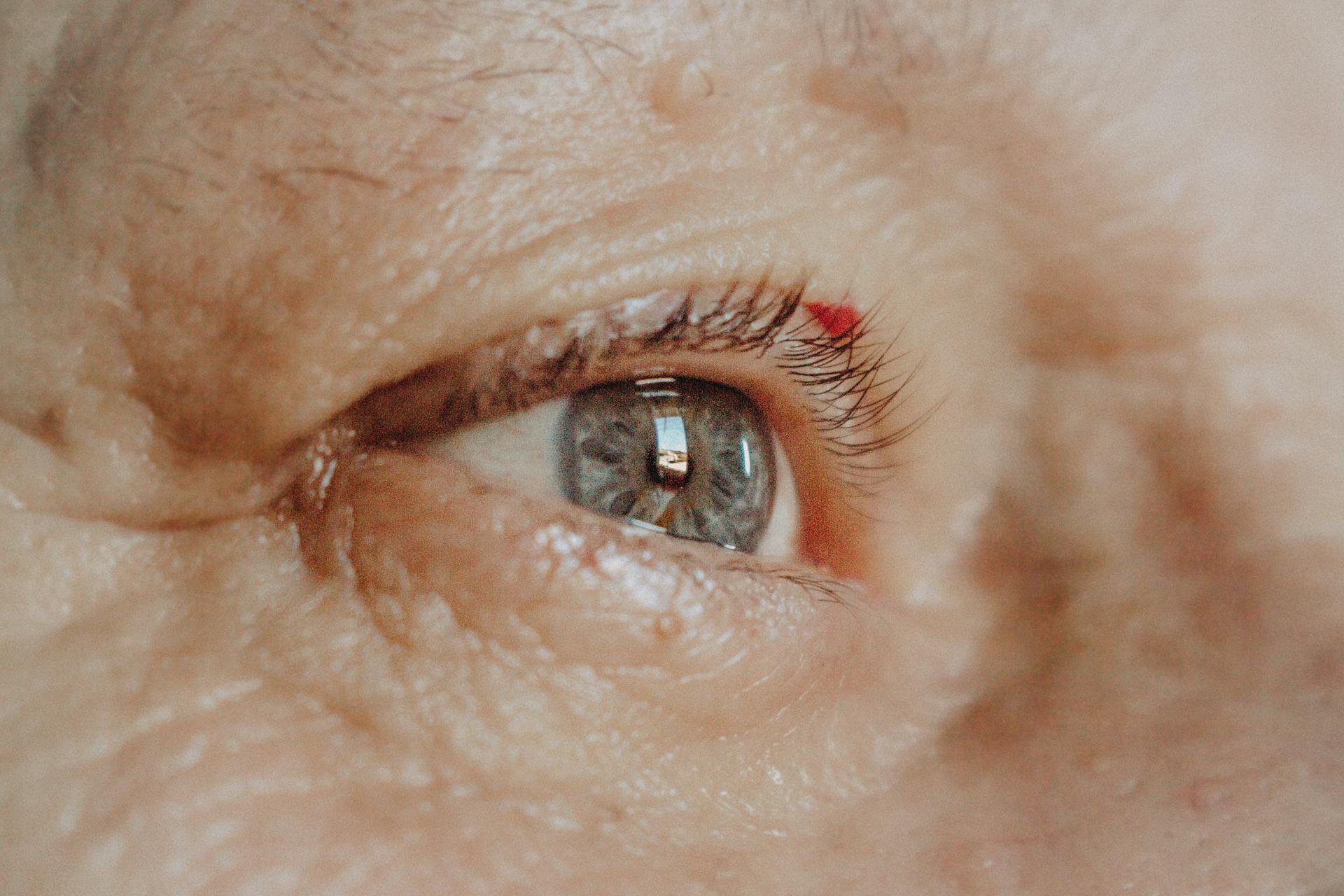 A close-up shot of an older woman's eye | Source: Pexels