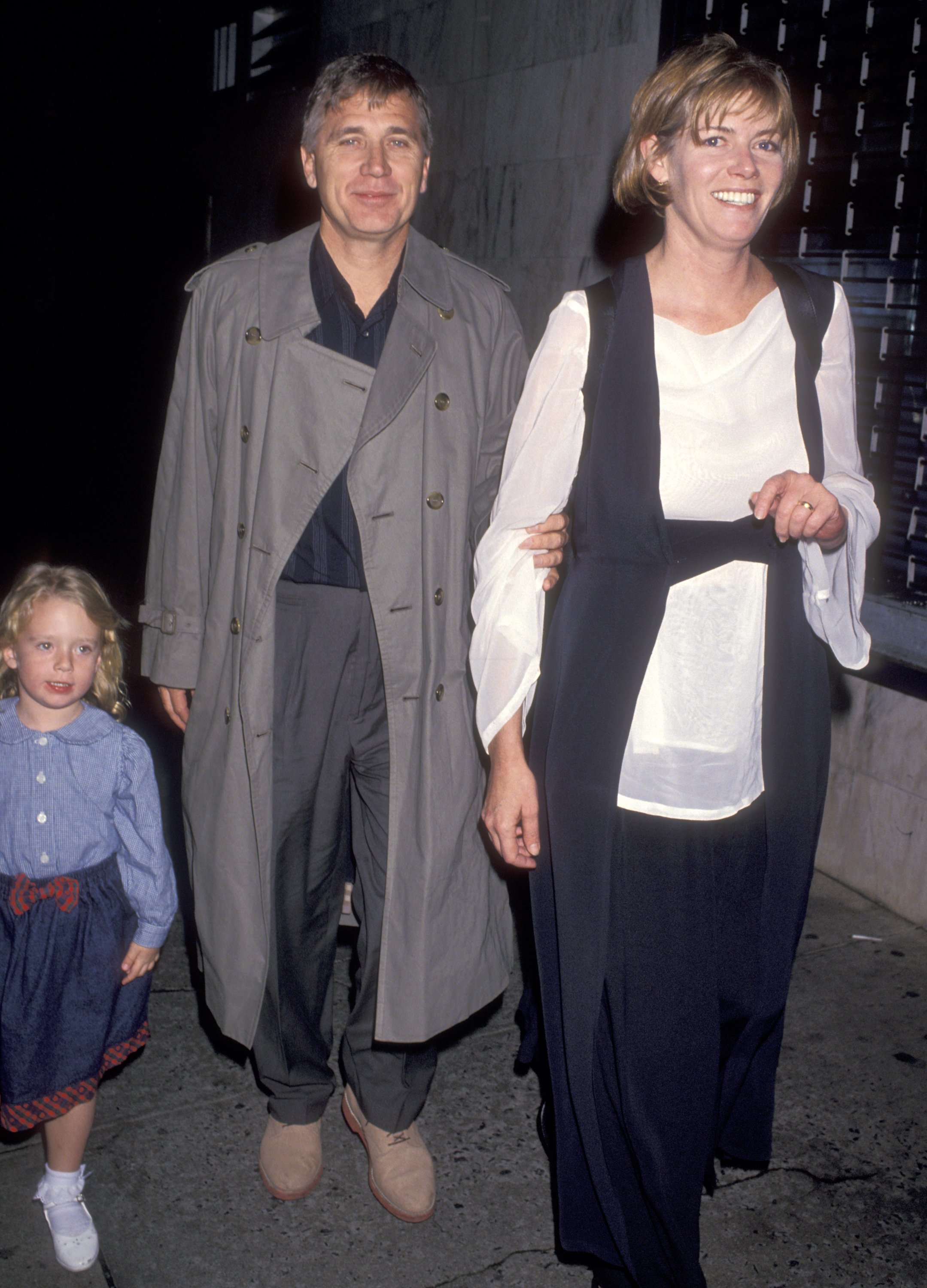 Kelly McGillis, Fred Tillman, and Kelsey Tillman at the "Getting Even with Dad" premiere on May 15, 1994, in New York | Source: Getty Images